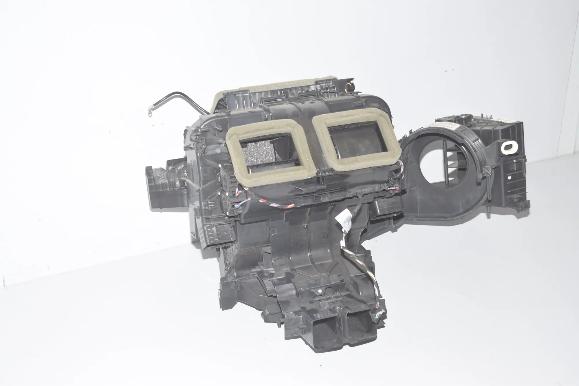 Interior Heater – OEM 6806539 · BMW X6 (F16, F86) M 50 d 2016 – 4