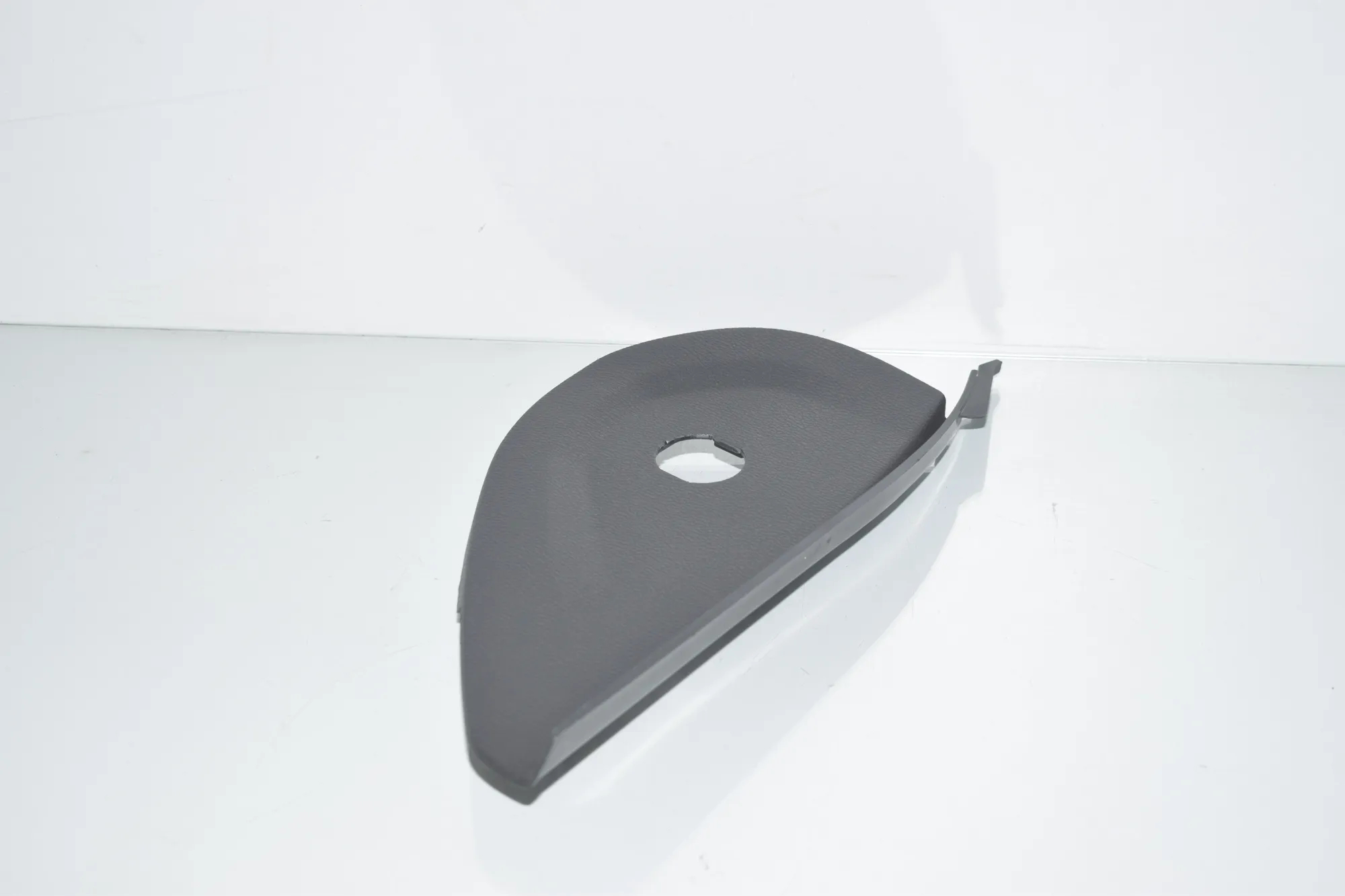Dashboard Side Trim – OEM 9281636 · BMW X6 (F16, F86) M 50 d 2016 – 2