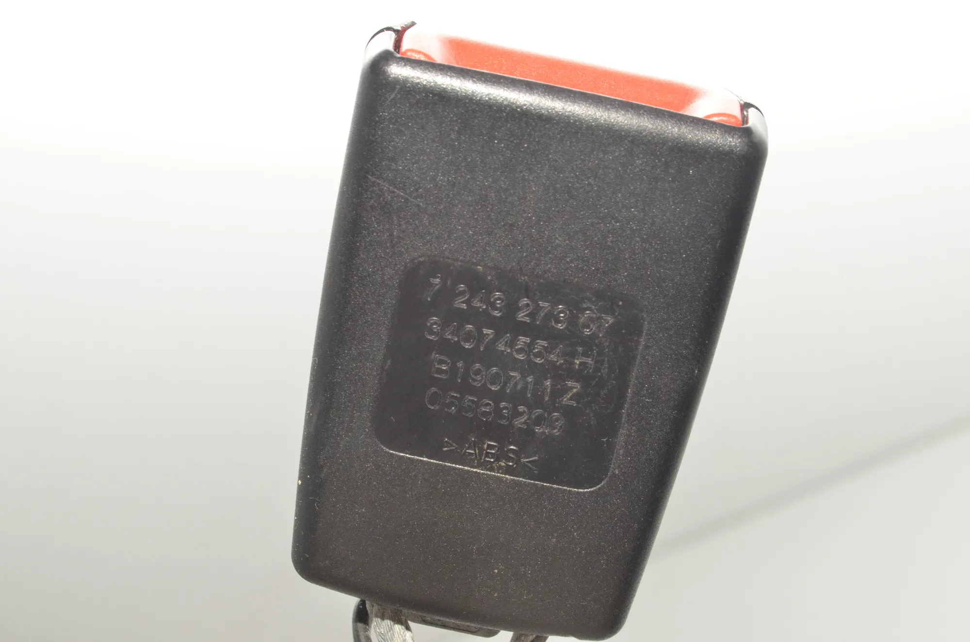 Rear Left Seat Buckle – OEM 7243273 · BMW 5 Touring (F11) 525 d 2011 – 5