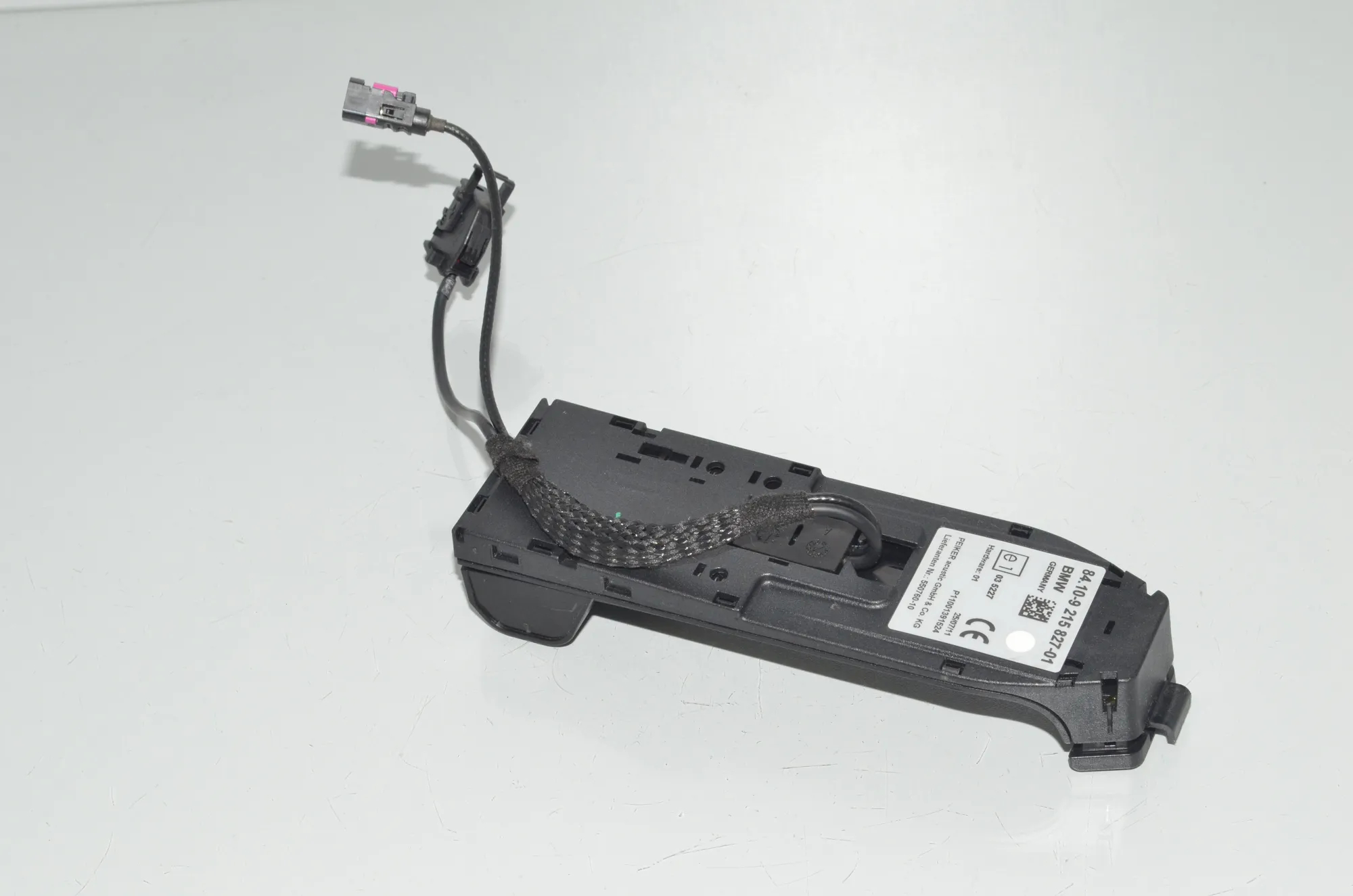 Phone Control Unit – OEM 9215827 · BMW 5 Touring (F11) 525 d 2011 – 3