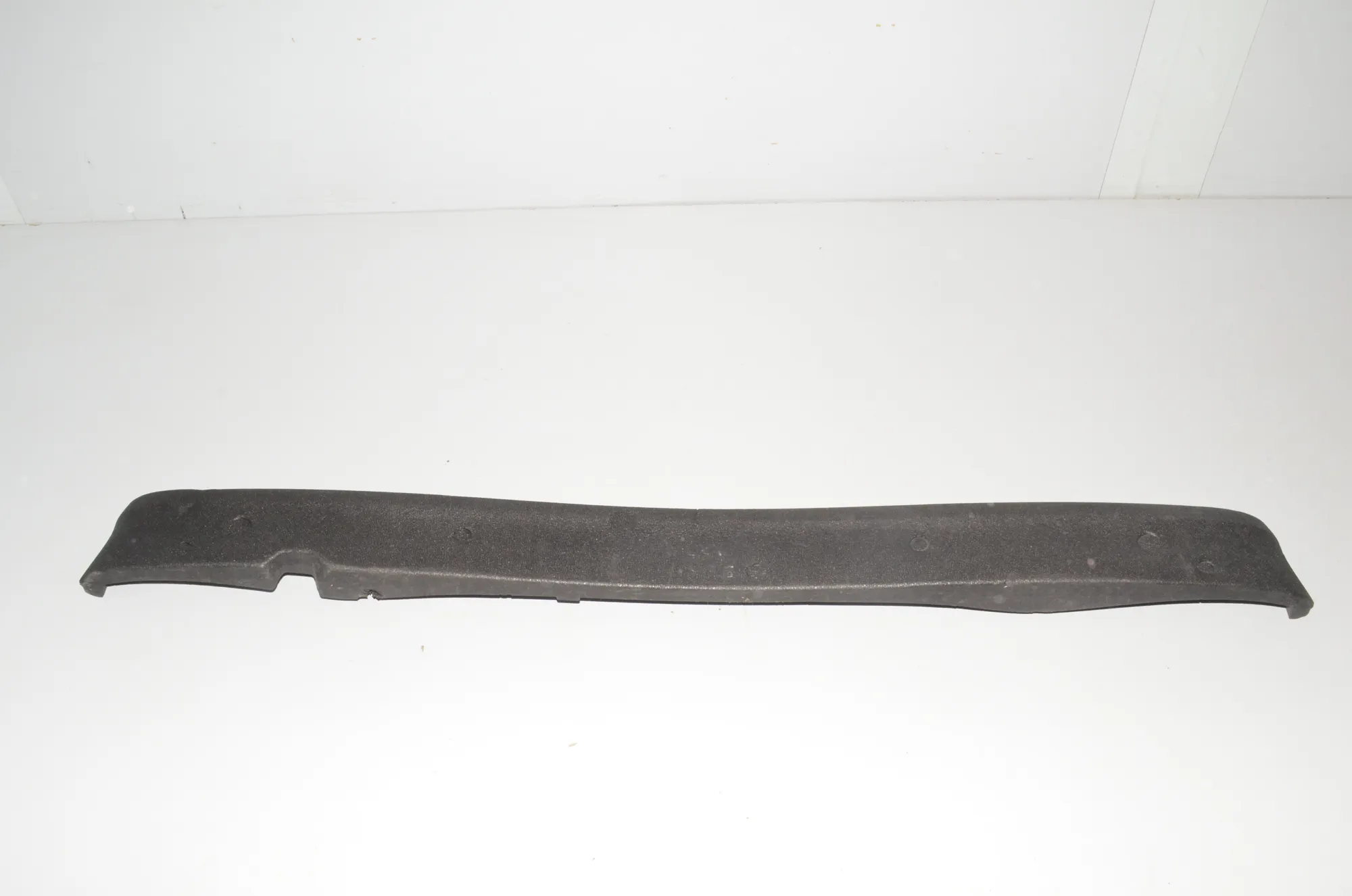 Rear Bumper Foam – OEM 51127135581 · BMW 7 (E65, E66, E67) BMW 7 (E65, E66, E67) 730 d 2005