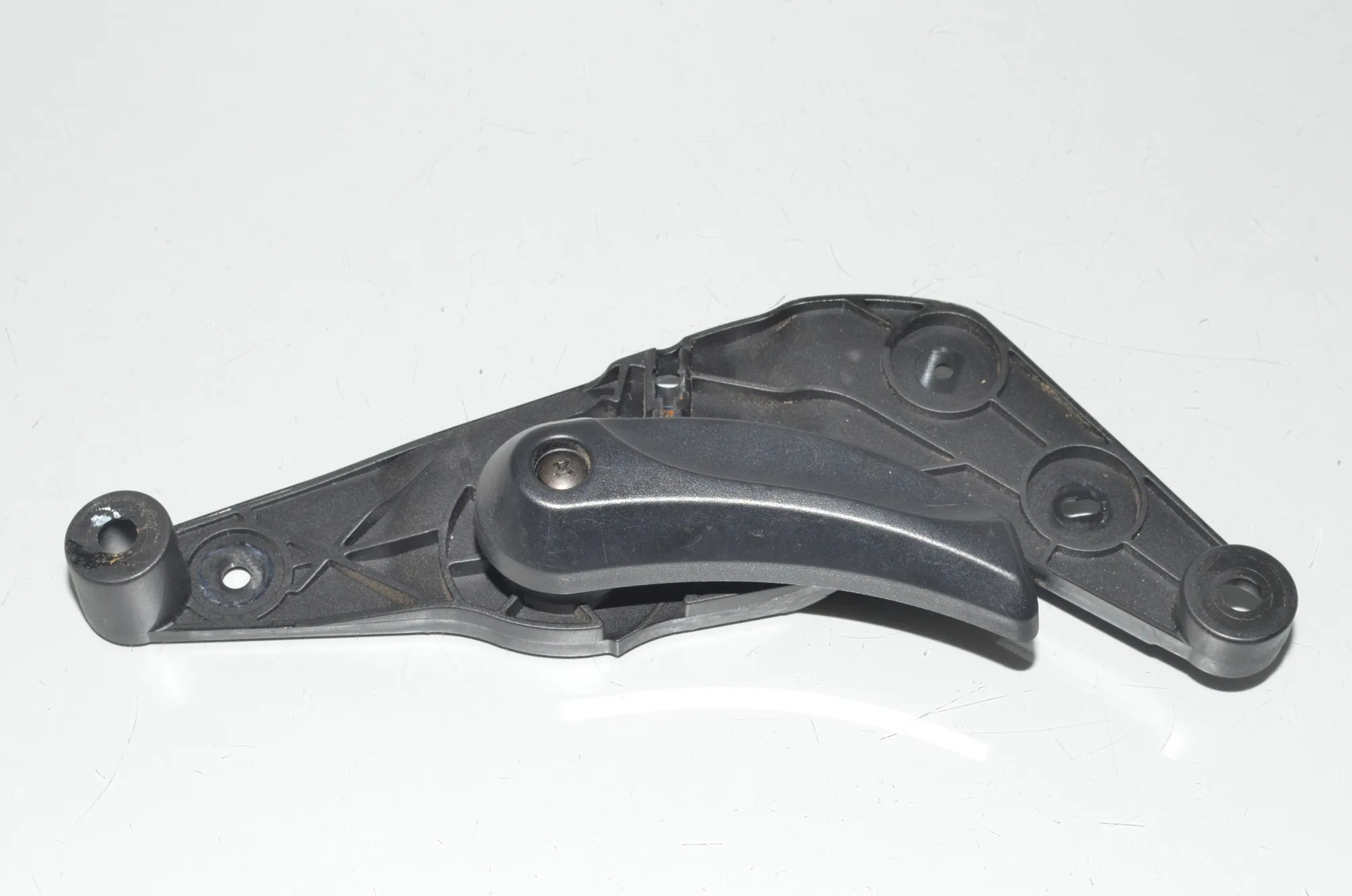 Bonnet Release Handle – OEM 9114002 · BMW 5 Touring (F11) 525 d 2011