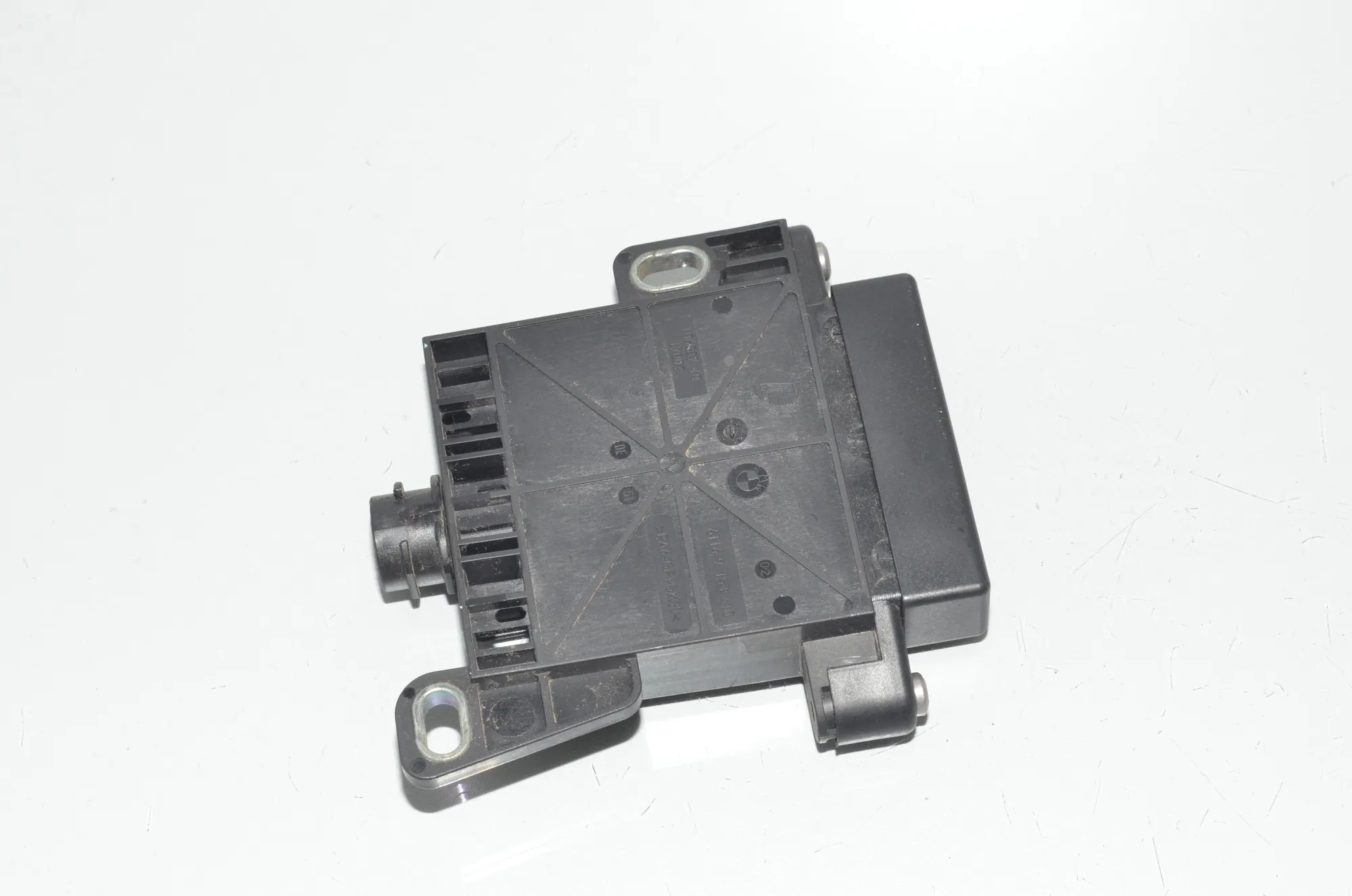 Power Distribution Unit – OEM 9153418 · BMW 5 Touring (F11) 525 d 2011 – 3
