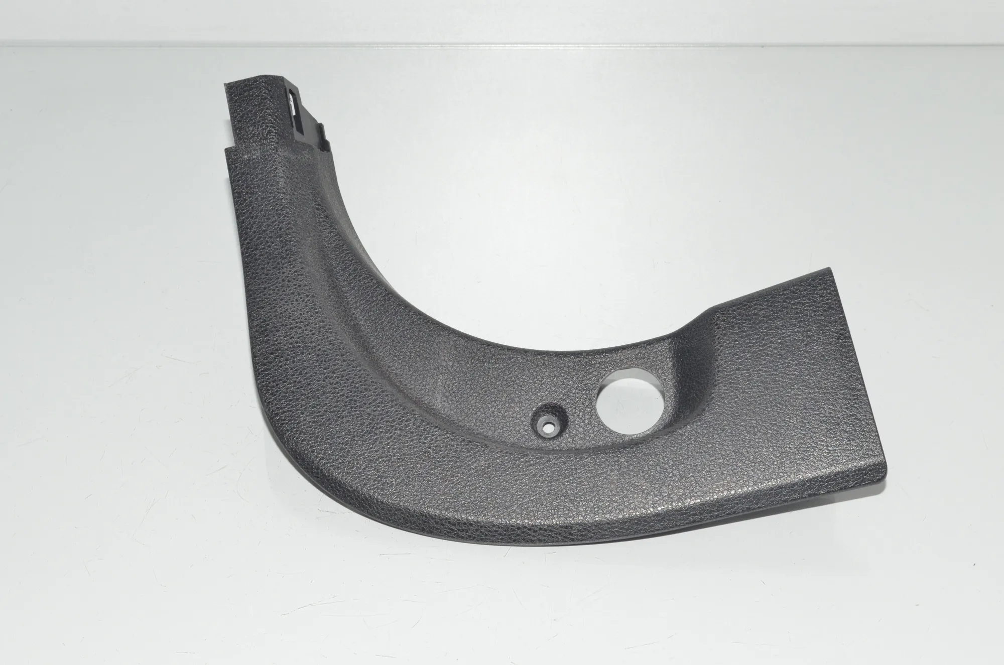 Front Left Interior Step Trim – OEM 9162735 · BMW 5 Touring (F11) 525 d 2011