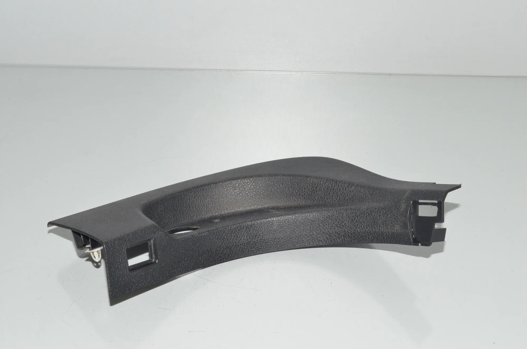 Front Left Interior Step Trim – OEM 9162735 · BMW 5 Touring (F11) 525 d 2011 – 2