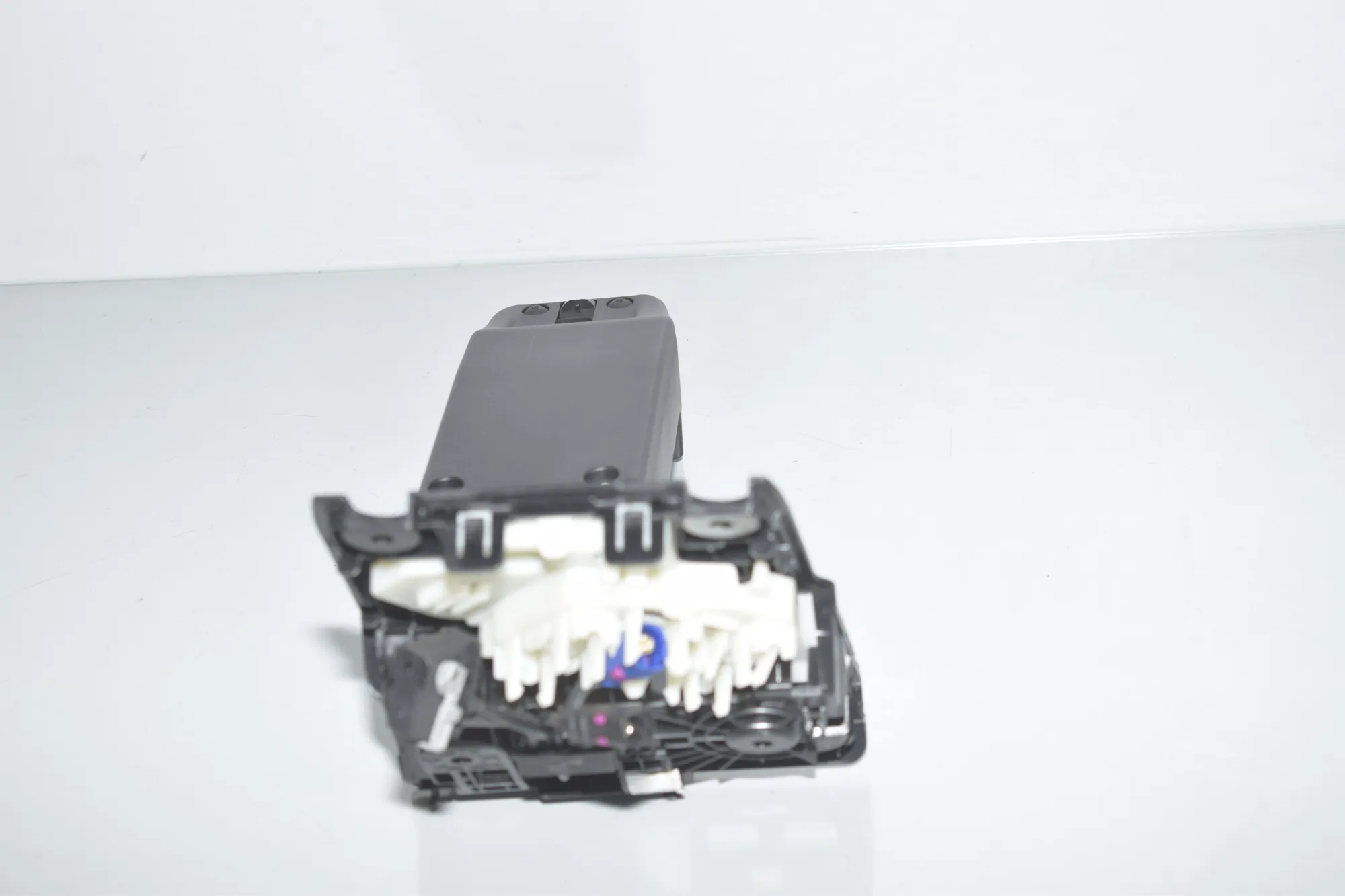 Phone Control Unit – OEM 9285358 · BMW X6 (F16, F86) M 50 d 2016 – 3