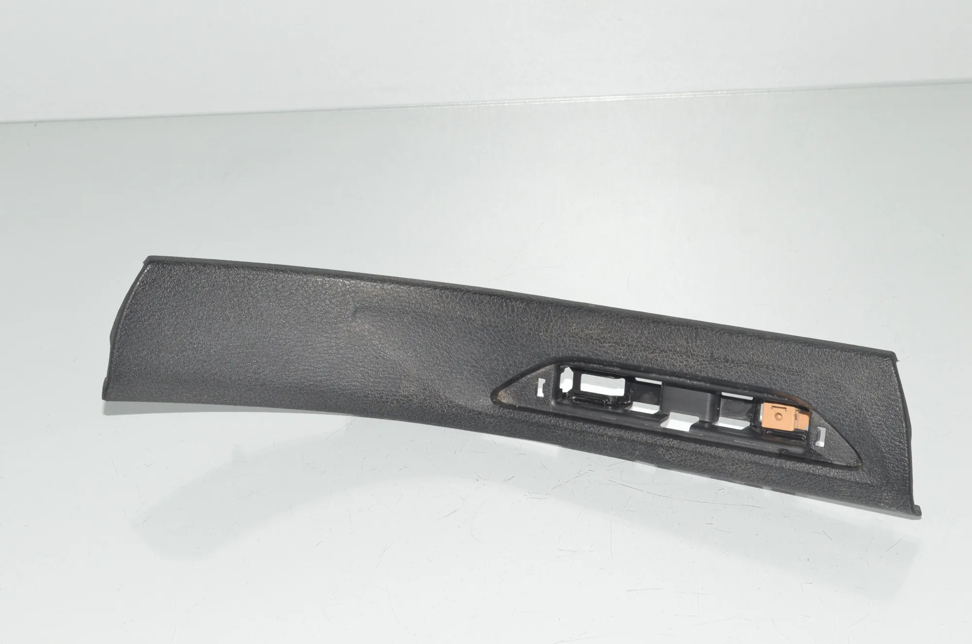 Rear Left Interior Step Trim – OEM 7382255 · BMW X6 (F16, F86) M 50 d 2016