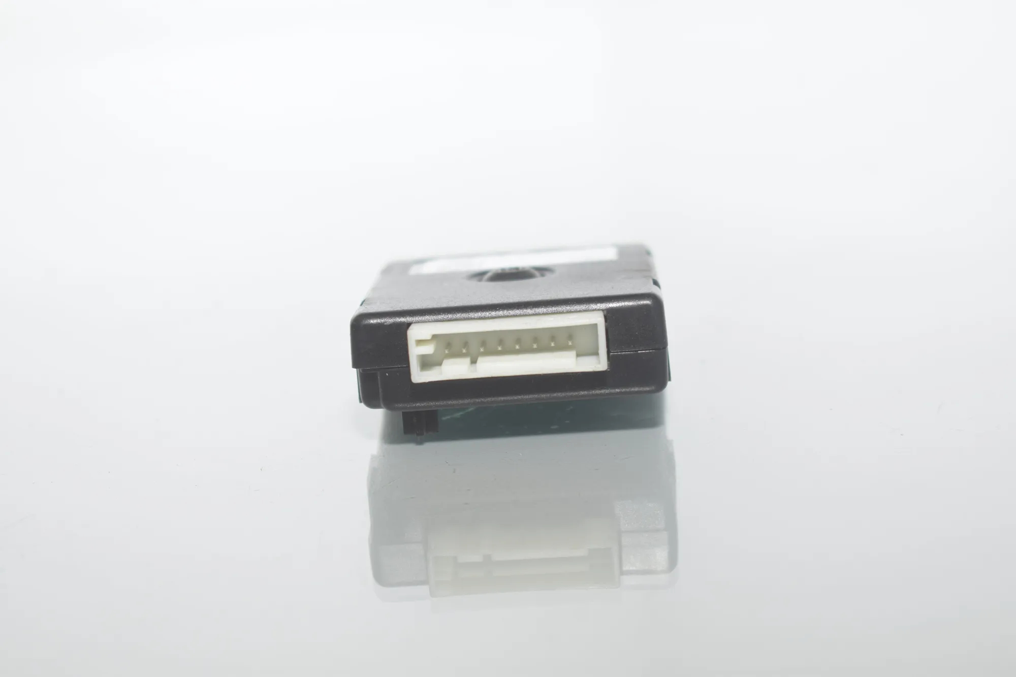 Antenna Amplifier – OEM 9289679 · BMW X6 (F16, F86) M 50 d 2016 – 3