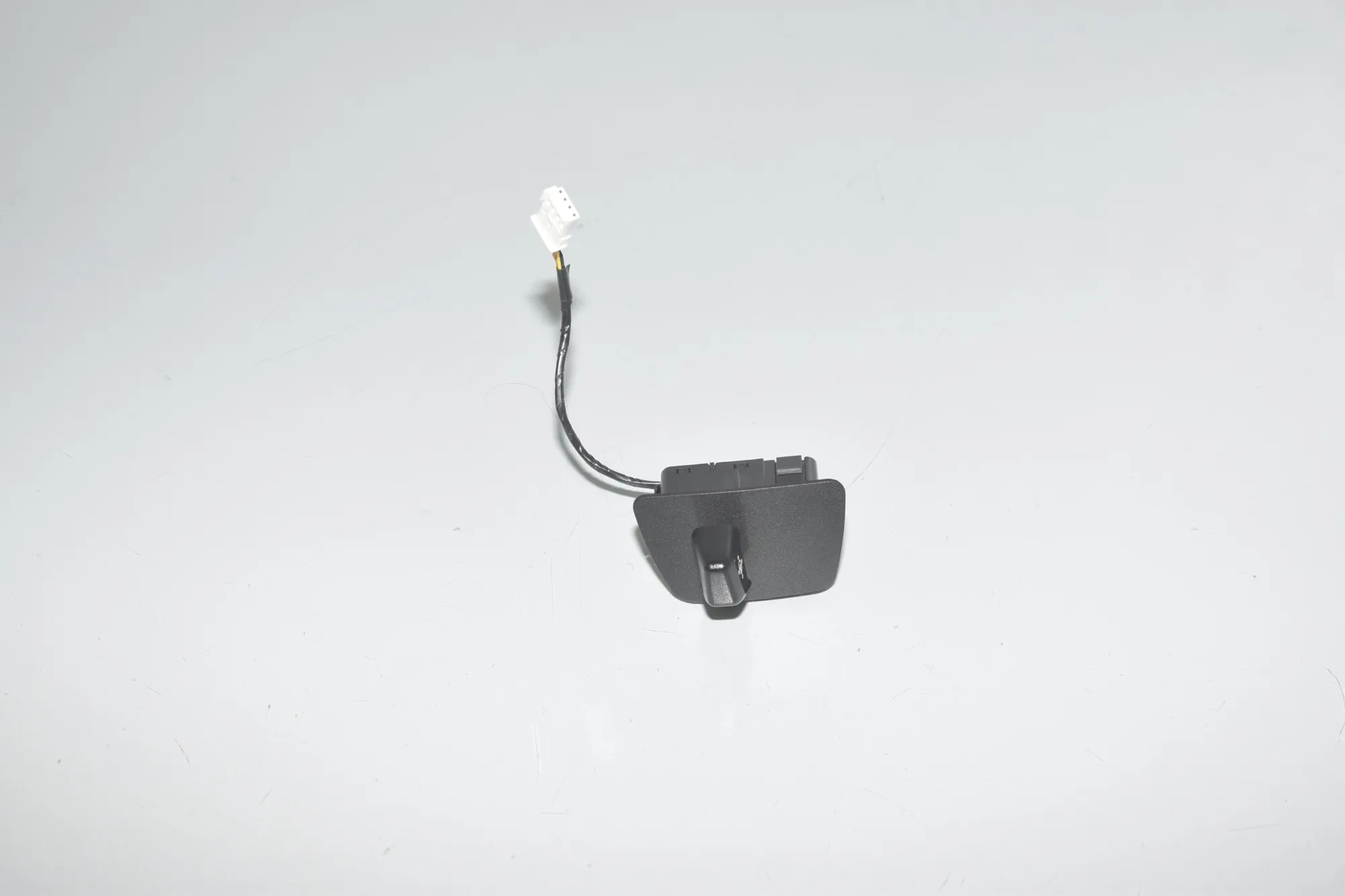 Steering Wheel Adjustment Switch – OEM 9267366 · BMW X6 (F16, F86) M 50 d 2016 – 3