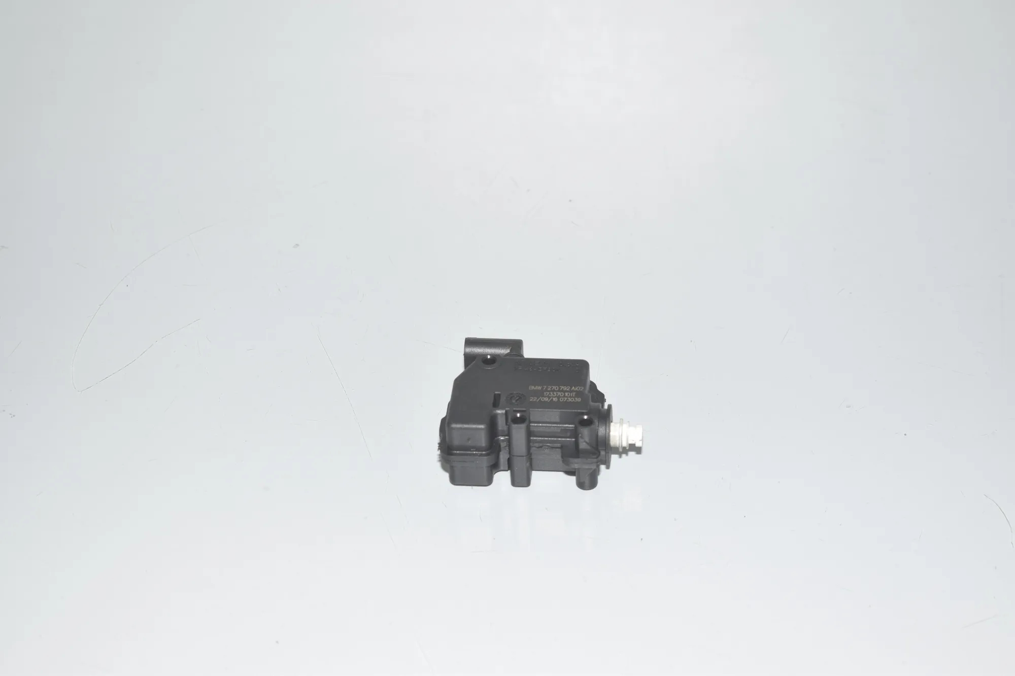 Fuel Tank Cover Lock – OEM 7270792 · BMW X6 (F16, F86) M 50 d 2016