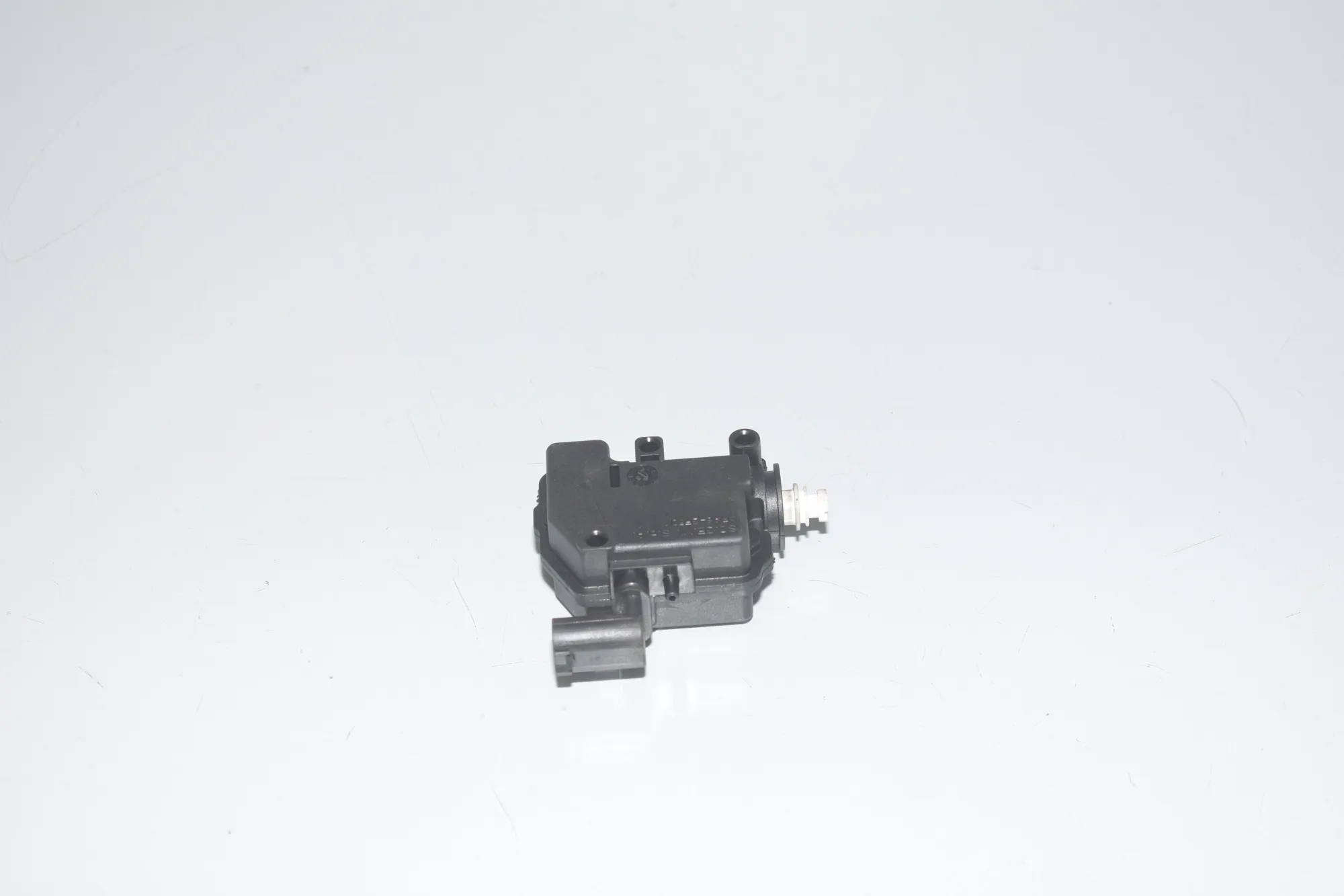 Fuel Tank Cover Lock – OEM 7270792 · BMW X6 (F16, F86) M 50 d 2016 – 3