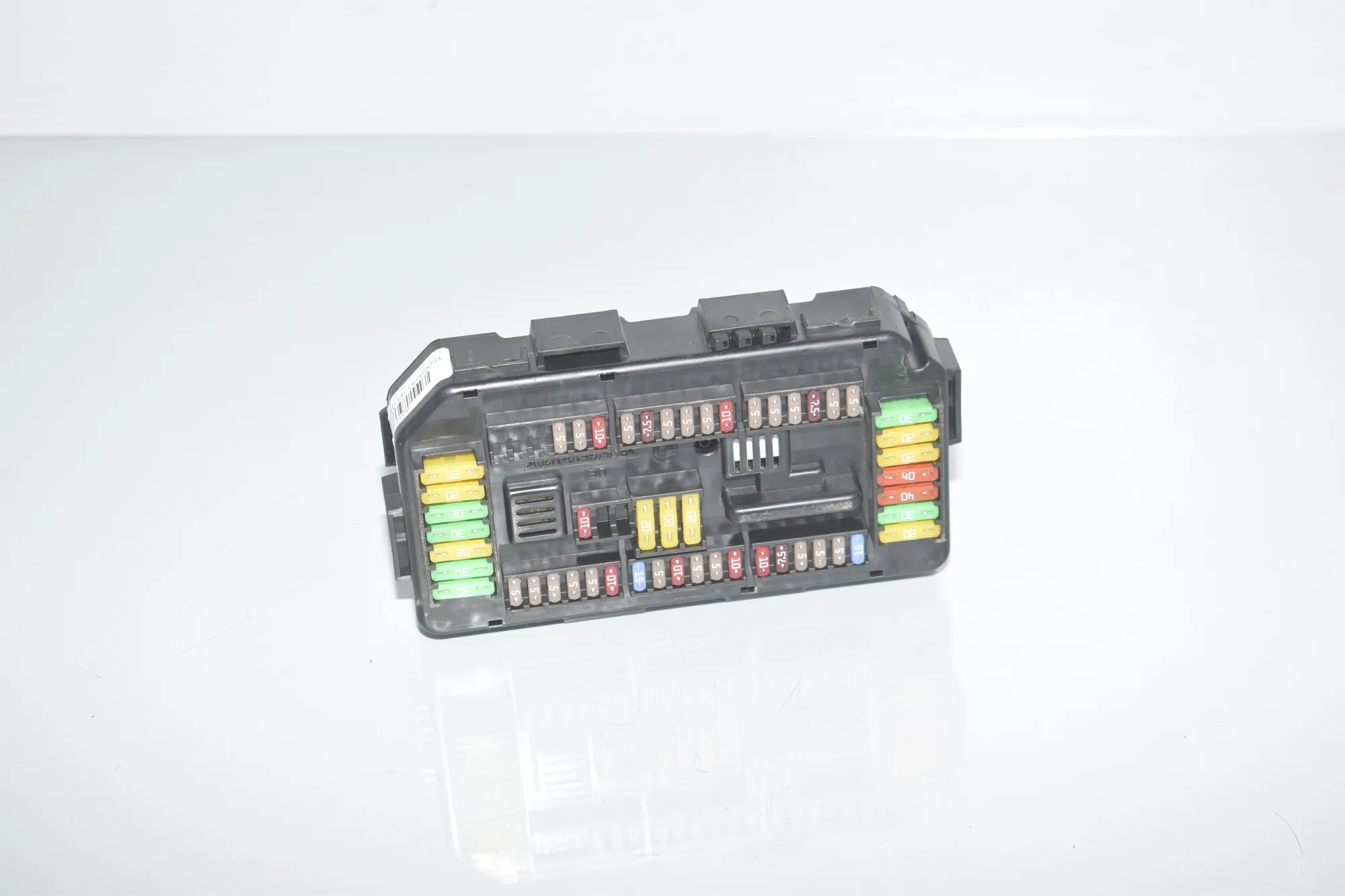 Fuse Box – OEM 6819653 · BMW X6 (F16, F86) M 50 d 2016 – 2