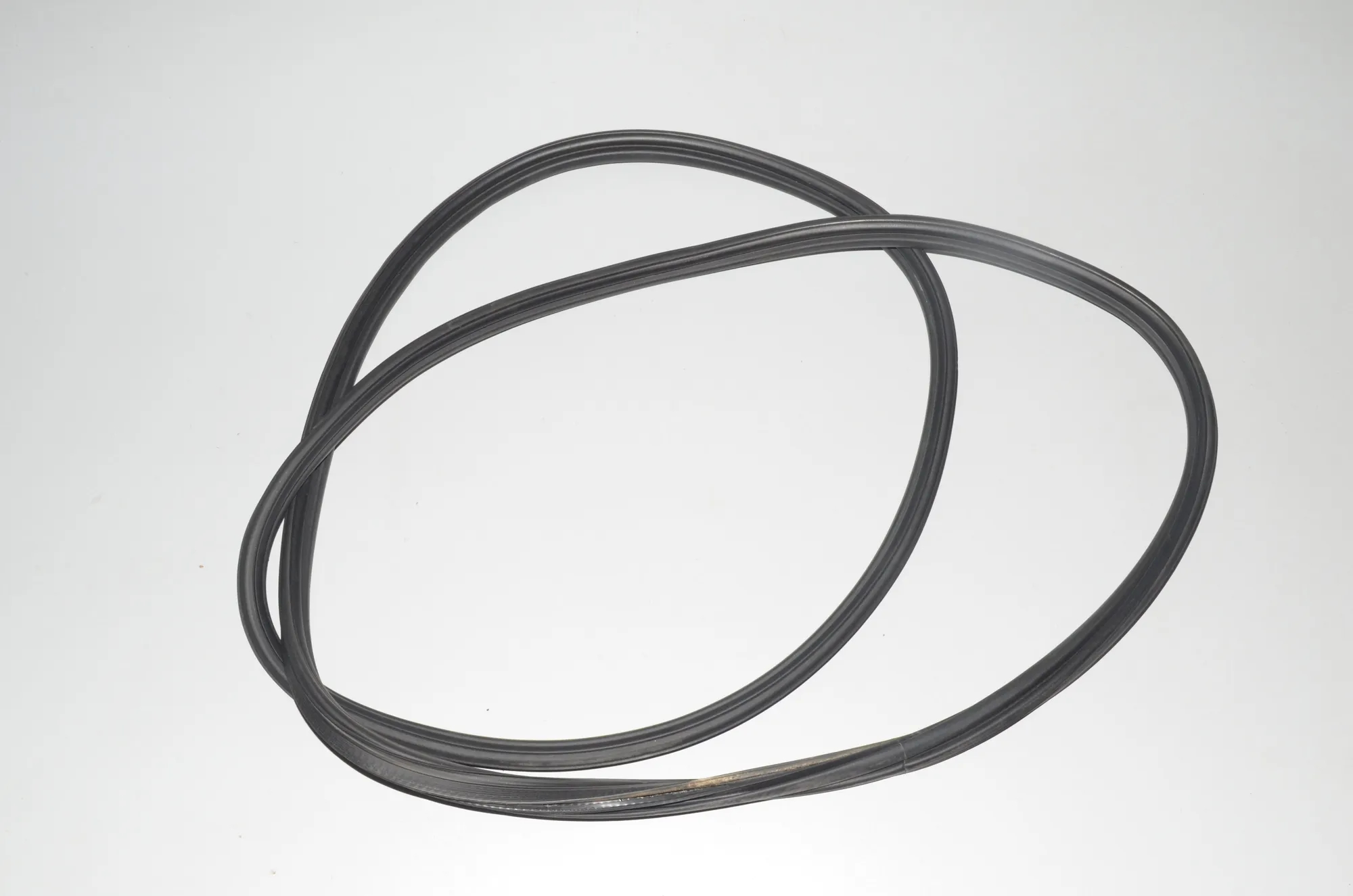 Tailgate Rubber Seal – OEM 7454915 · BMW X6 (F16, F86) M 50 d 2016