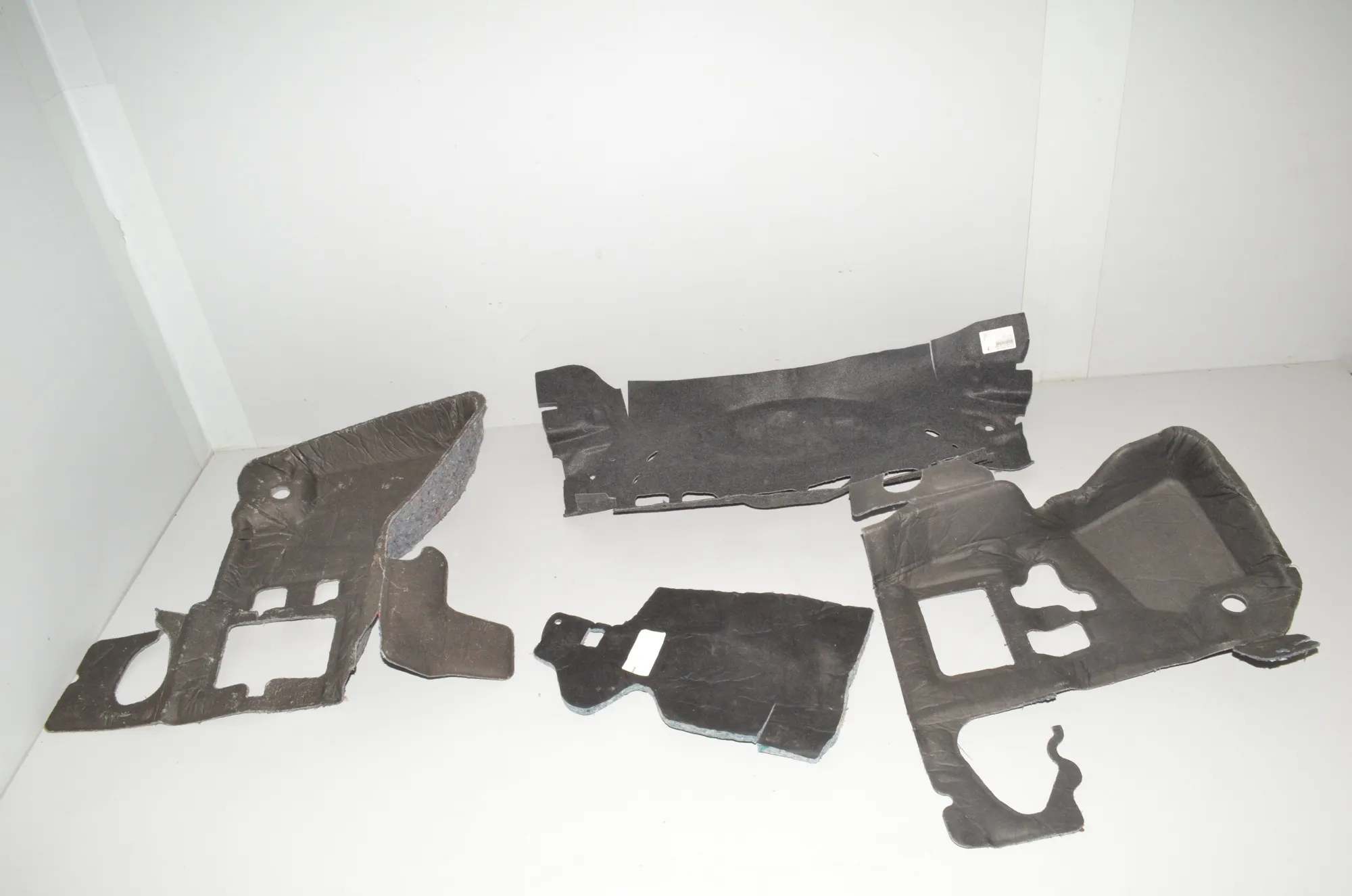 Sound Insulation – OEM 7943927 · BMW X7 (G07) (2019 - -) xDrive 30 d 2019 – 6