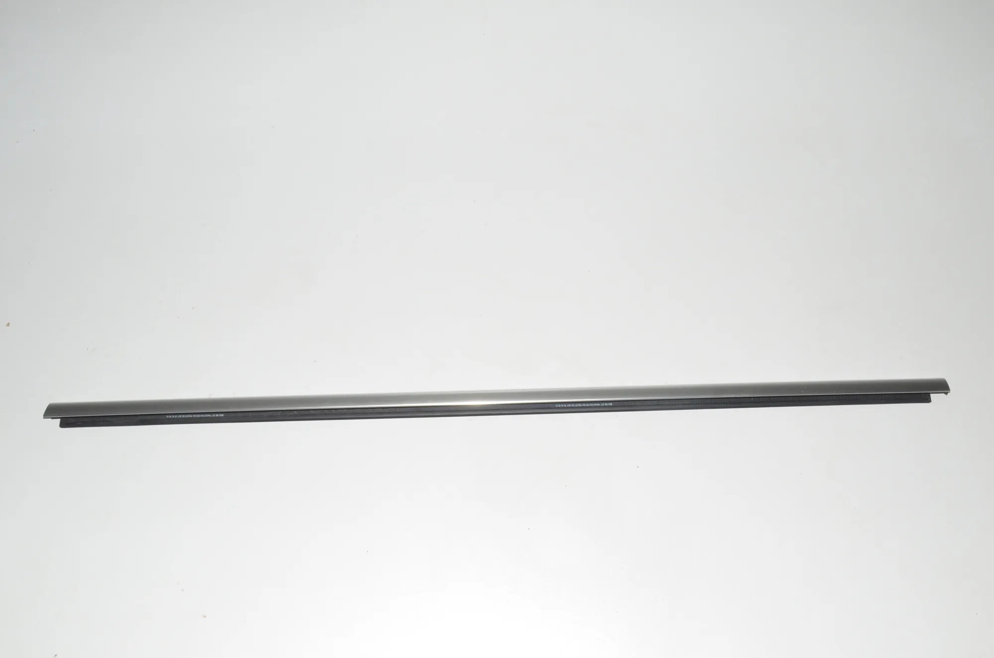 Rear Left Door Top Strip – OEM 7444103 · BMW X7 (G07) (2019 - -) xDrive 30 d 2019 – 2