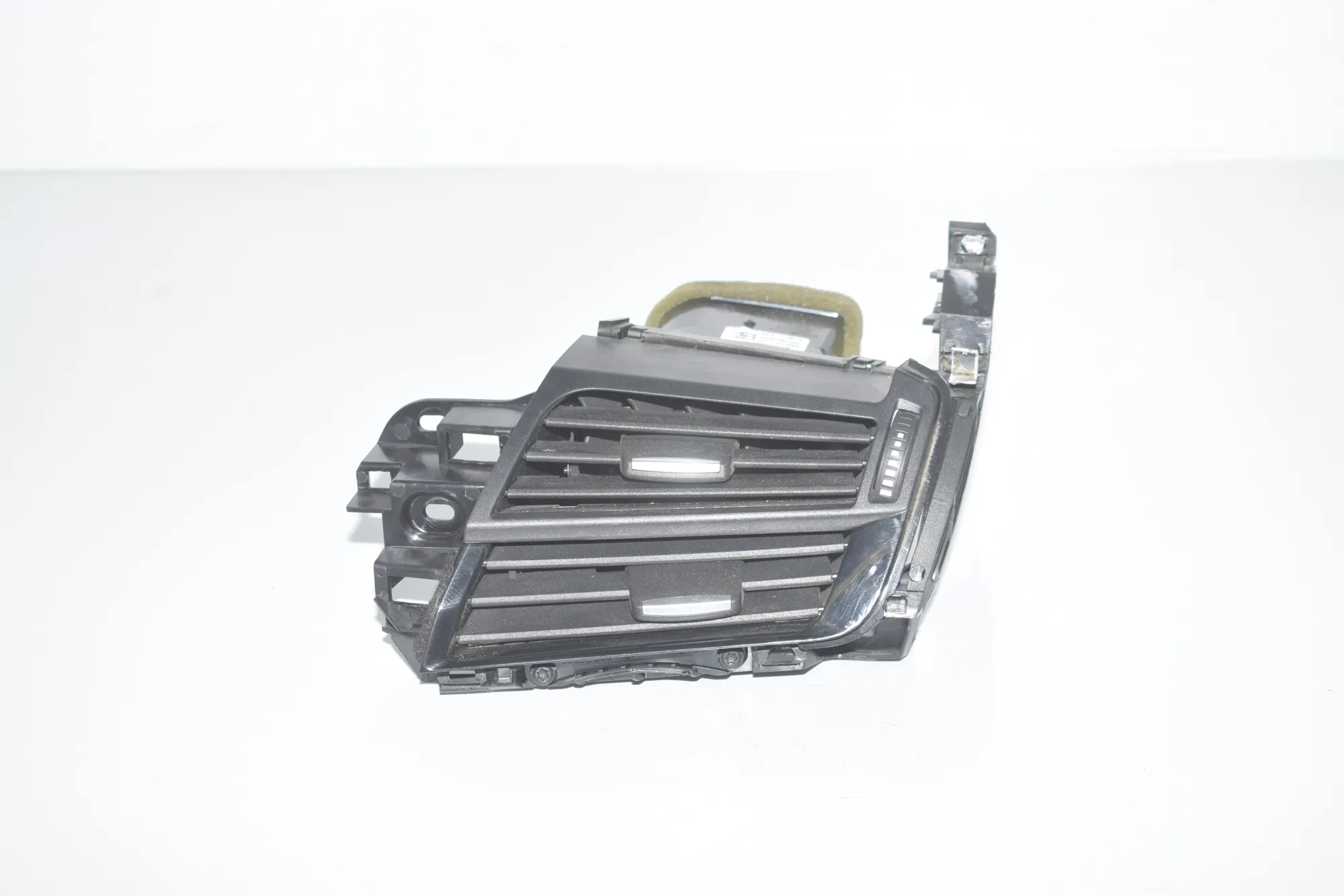 Dashboard Air Vents – OEM 9252650 · BMW X6 (F16, F86) M 50 d 2016