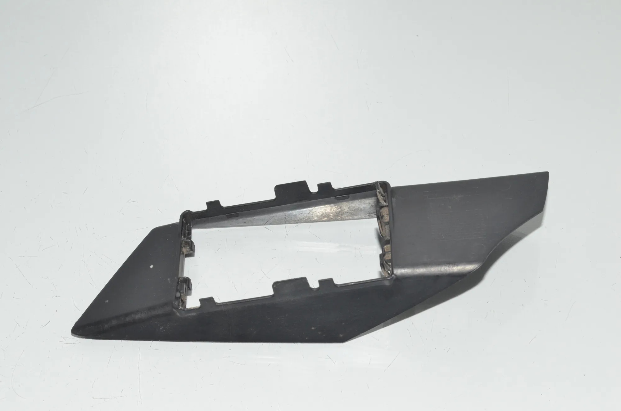 Bracket – OEM 7933473 · BMW X7 (G07) (2019 - -) xDrive 30 d 2019 – 4