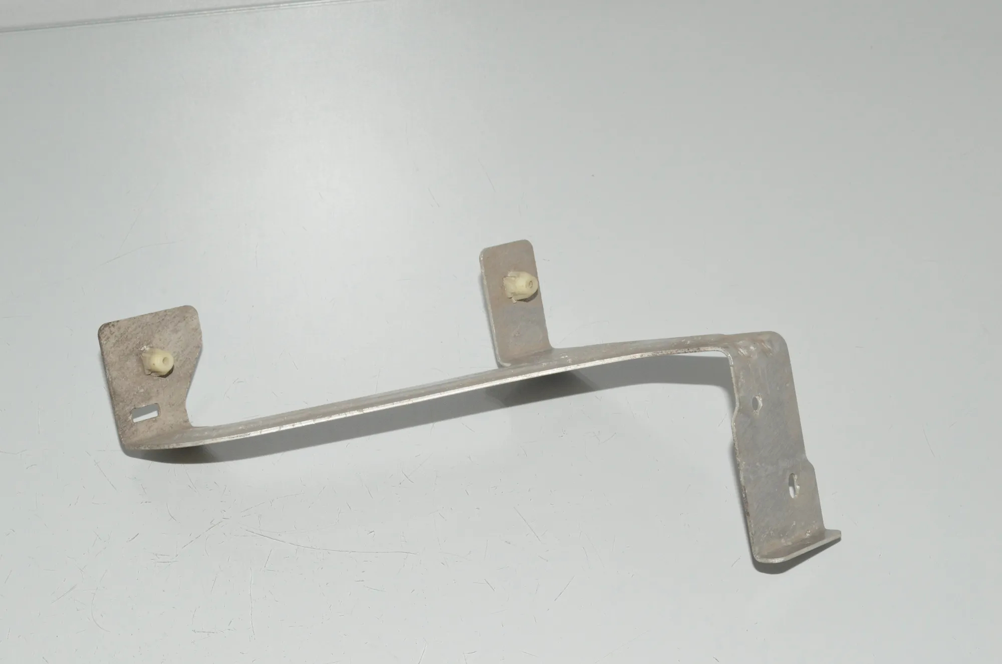 Bracket – OEM 7428099 · BMW X7 (G07) (2019 - -) xDrive 30 d 2019 – 3