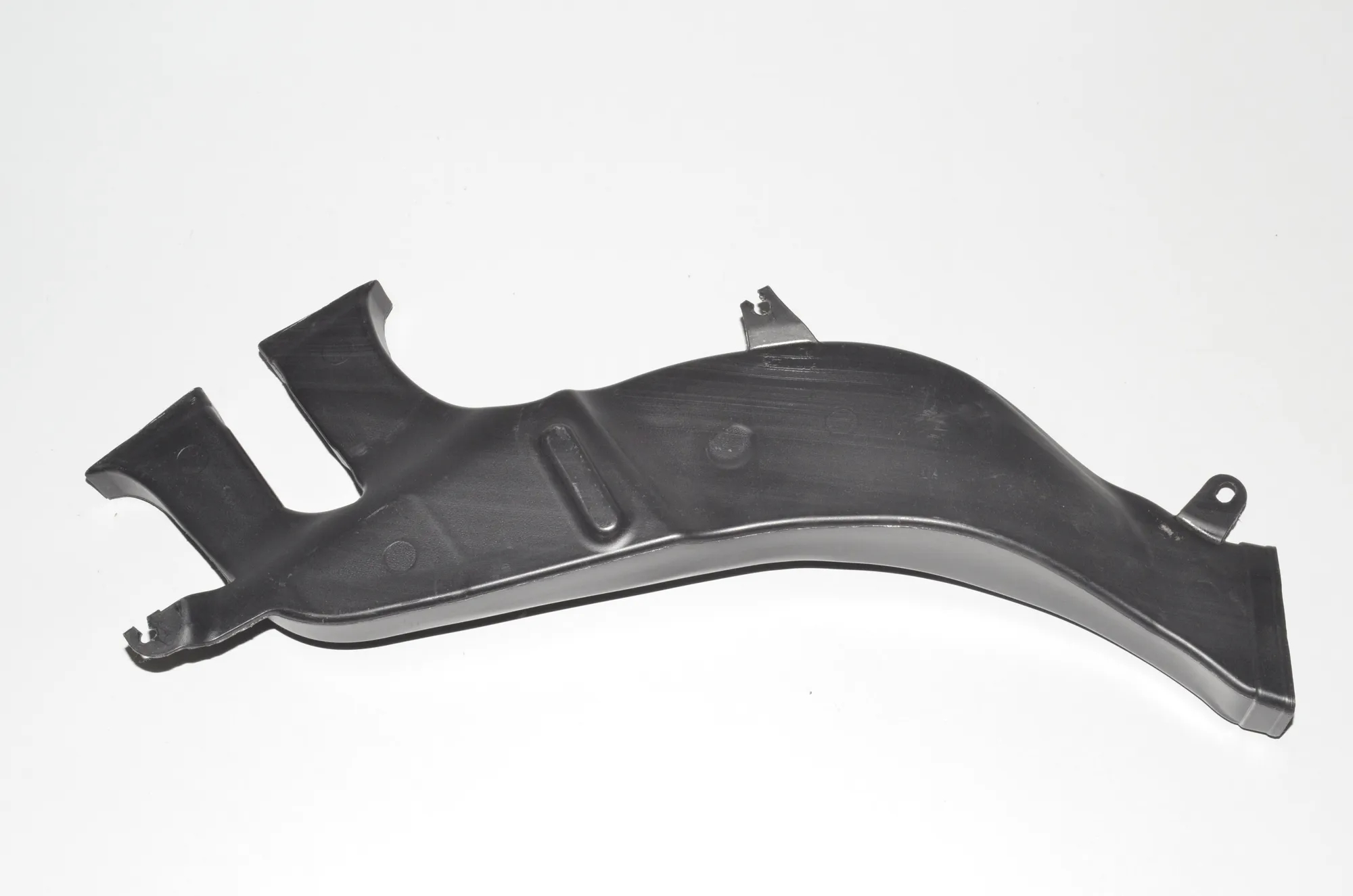 Interior Air Duct Channel – OEM 7466100 · BMW X7 (G07) (2019 - -) xDrive 30 d 2019 – 3