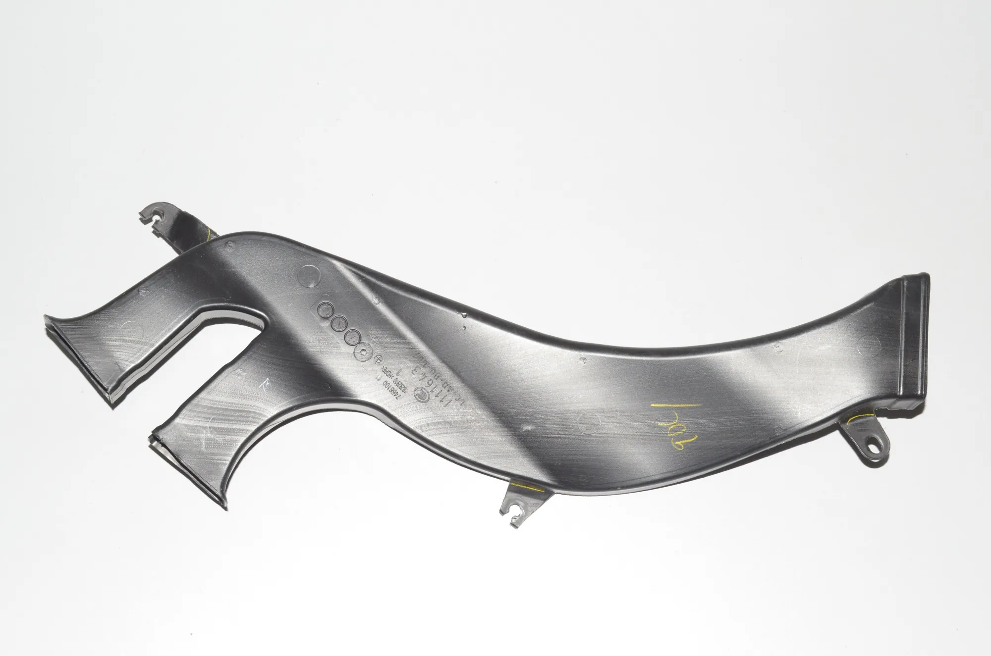 Interior Air Duct Channel – OEM 7466100 · BMW X7 (G07) (2019 - -) xDrive 30 d 2019 – 4