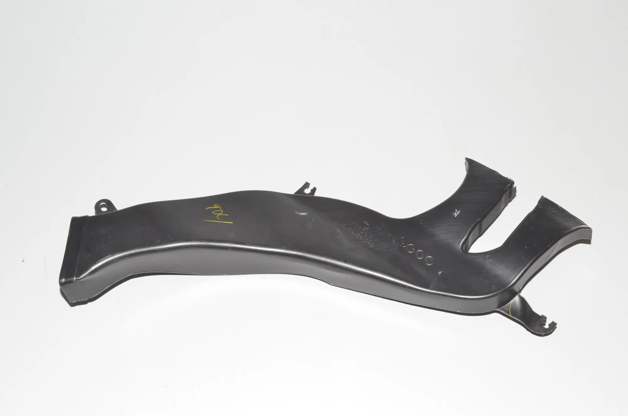 Interior Air Duct Channel – OEM 7466100 · BMW X7 (G07) (2019 - -) xDrive 30 d 2019
