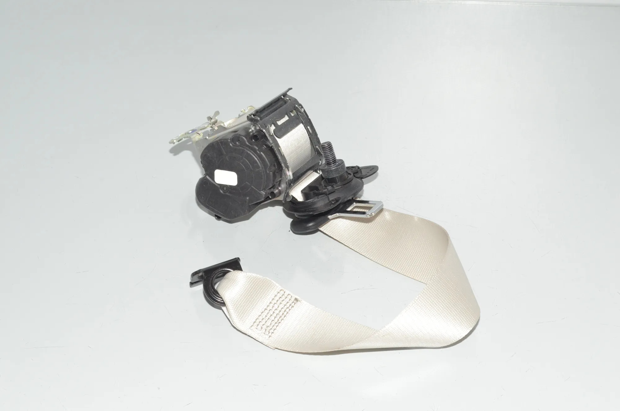 Rear Middle Seatbelt – OEM 6998169 · BMW X7 (G07) (2019 - -) xDrive 30 d 2019 – 4