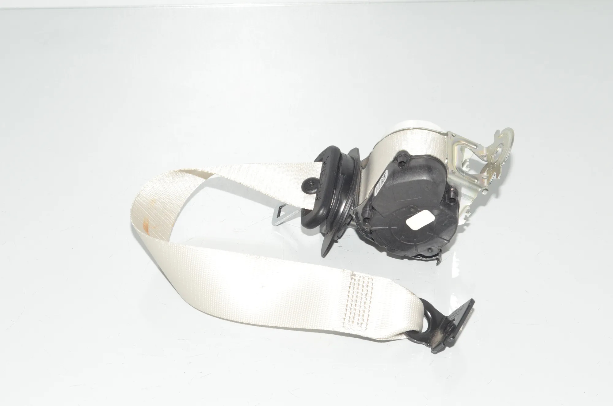 Rear Middle Seatbelt – OEM 6998169 · BMW X7 (G07) (2019 - -) xDrive 30 d 2019 – 3