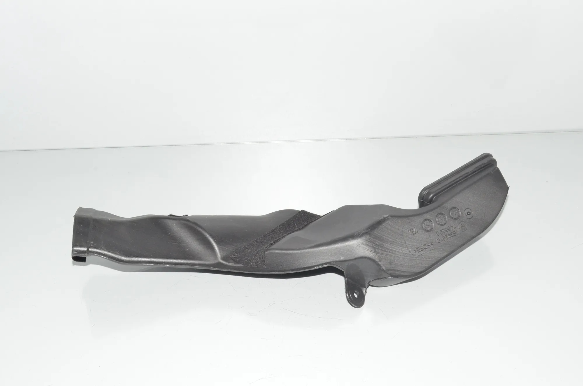 Interior Air Duct Channel – OEM 7466096 · BMW X7 (G07) (2019 - -) xDrive 30 d 2019 – 2