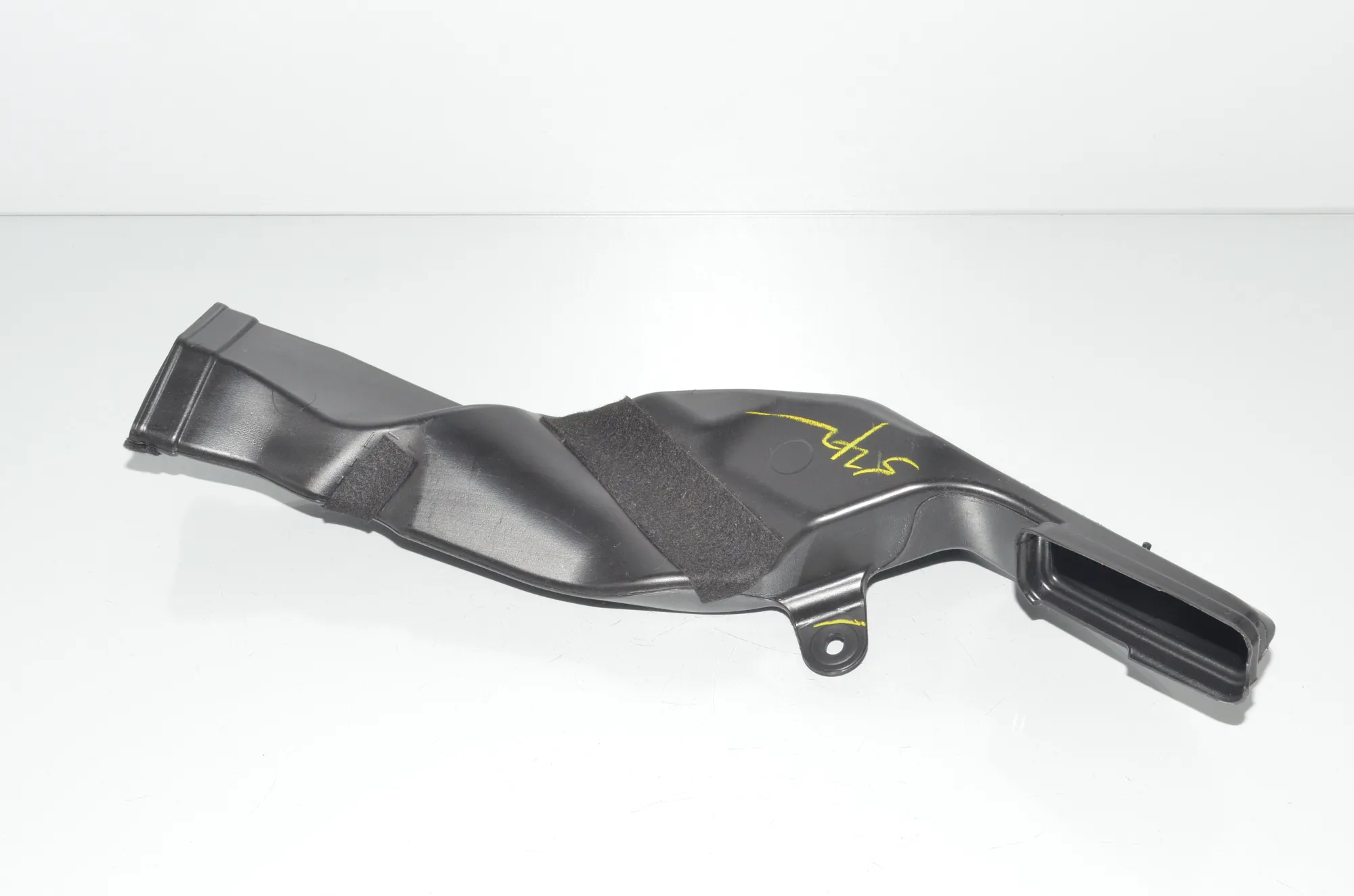 Interior Air Duct Channel – OEM 7466095 · BMW X7 (G07) (2019 - -) xDrive 30 d 2019 – 3