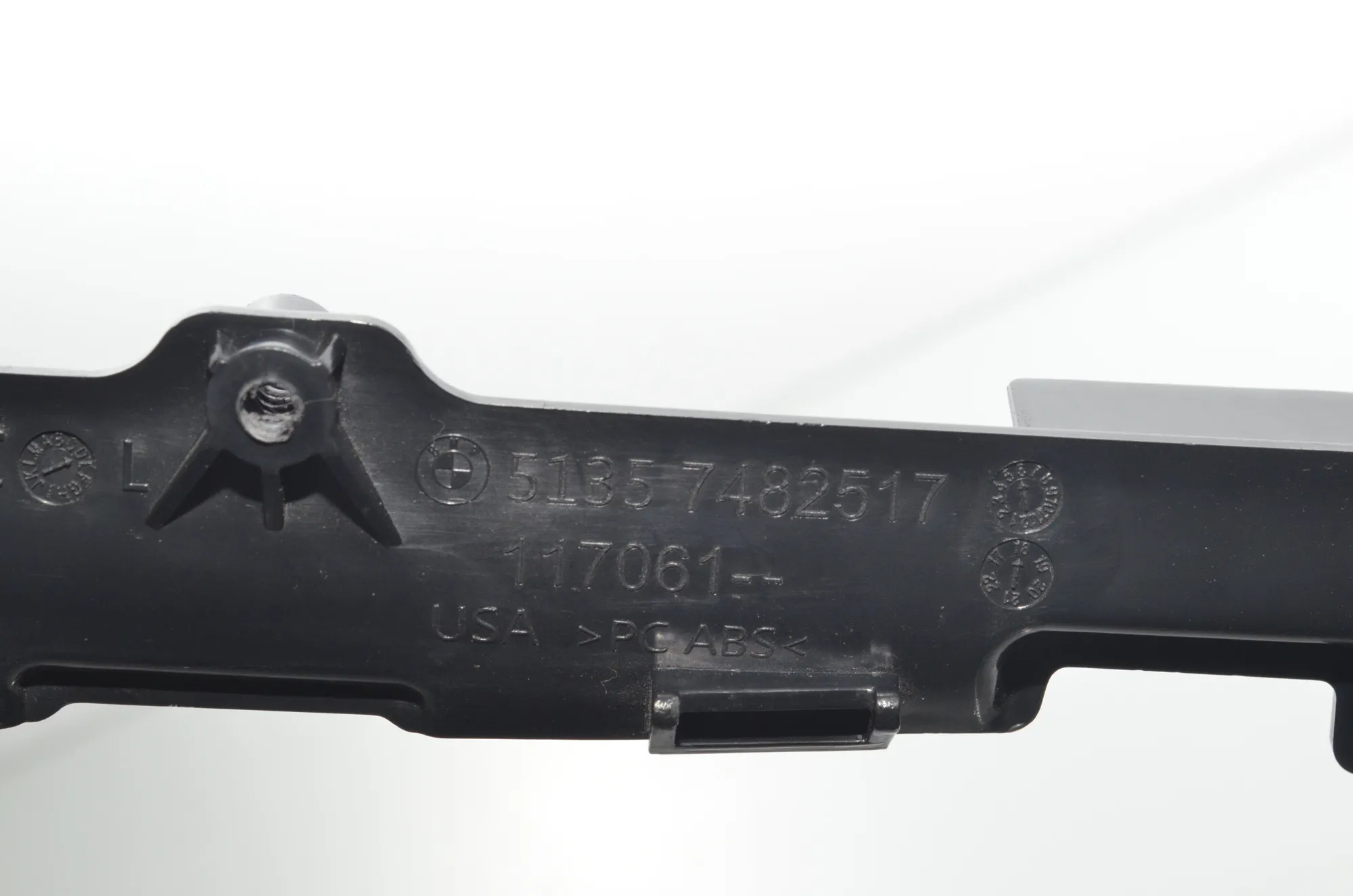 Bracket – OEM 7482517 · BMW X7 (G07) BMW X7 (G07) xDrive 30 d 2021 – 5