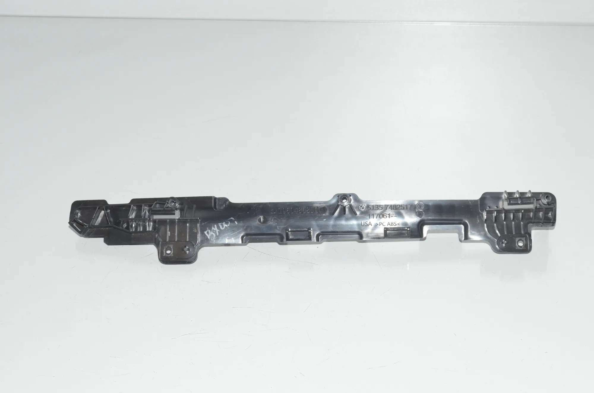Bracket – OEM 7482517 · BMW X7 (G07) BMW X7 (G07) xDrive 30 d 2021 – 3