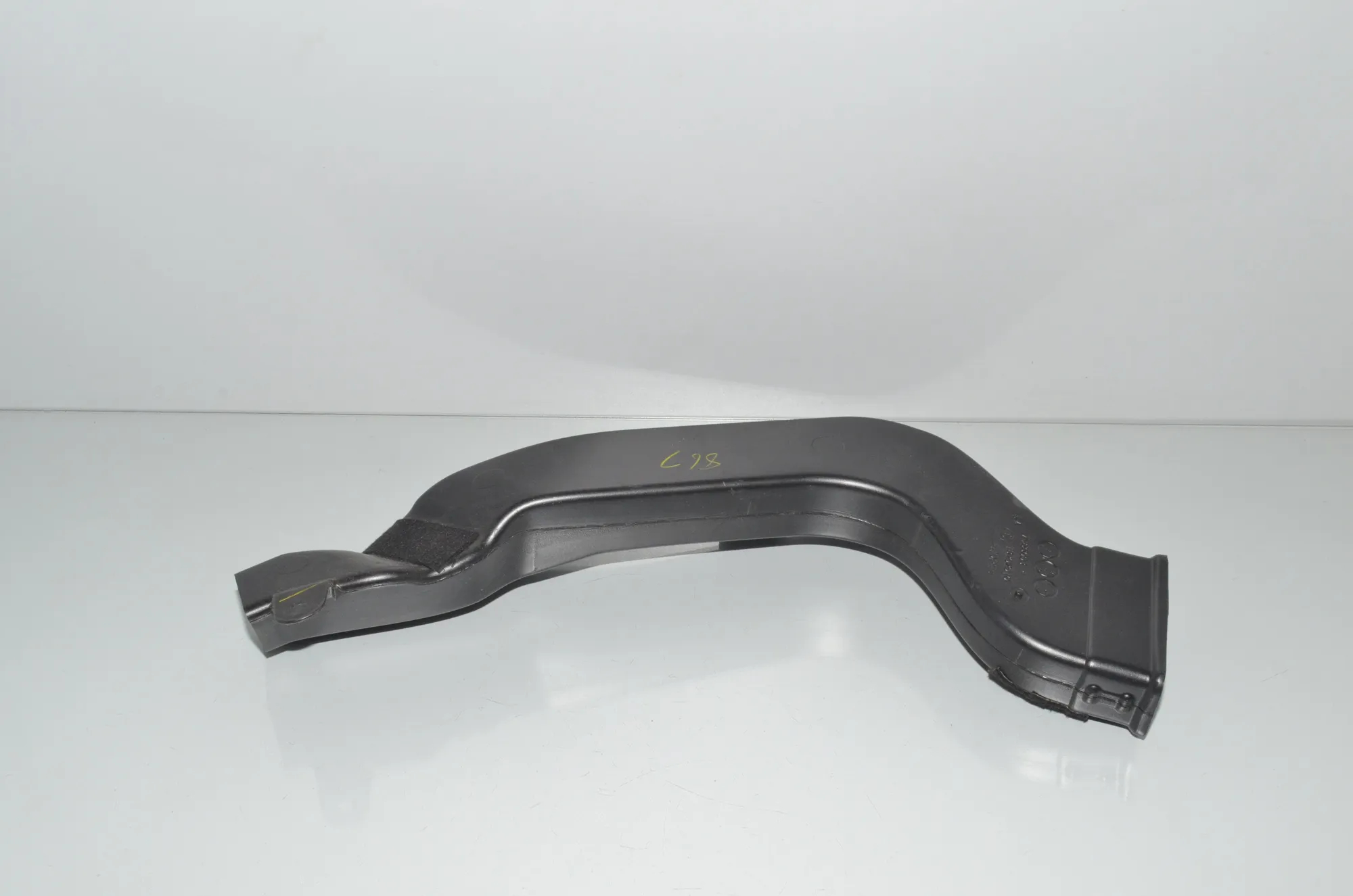 Interior Air Duct Channel – OEM 7466093 · BMW X7 (G07) (2019 - -) xDrive 30 d 2019 – 2
