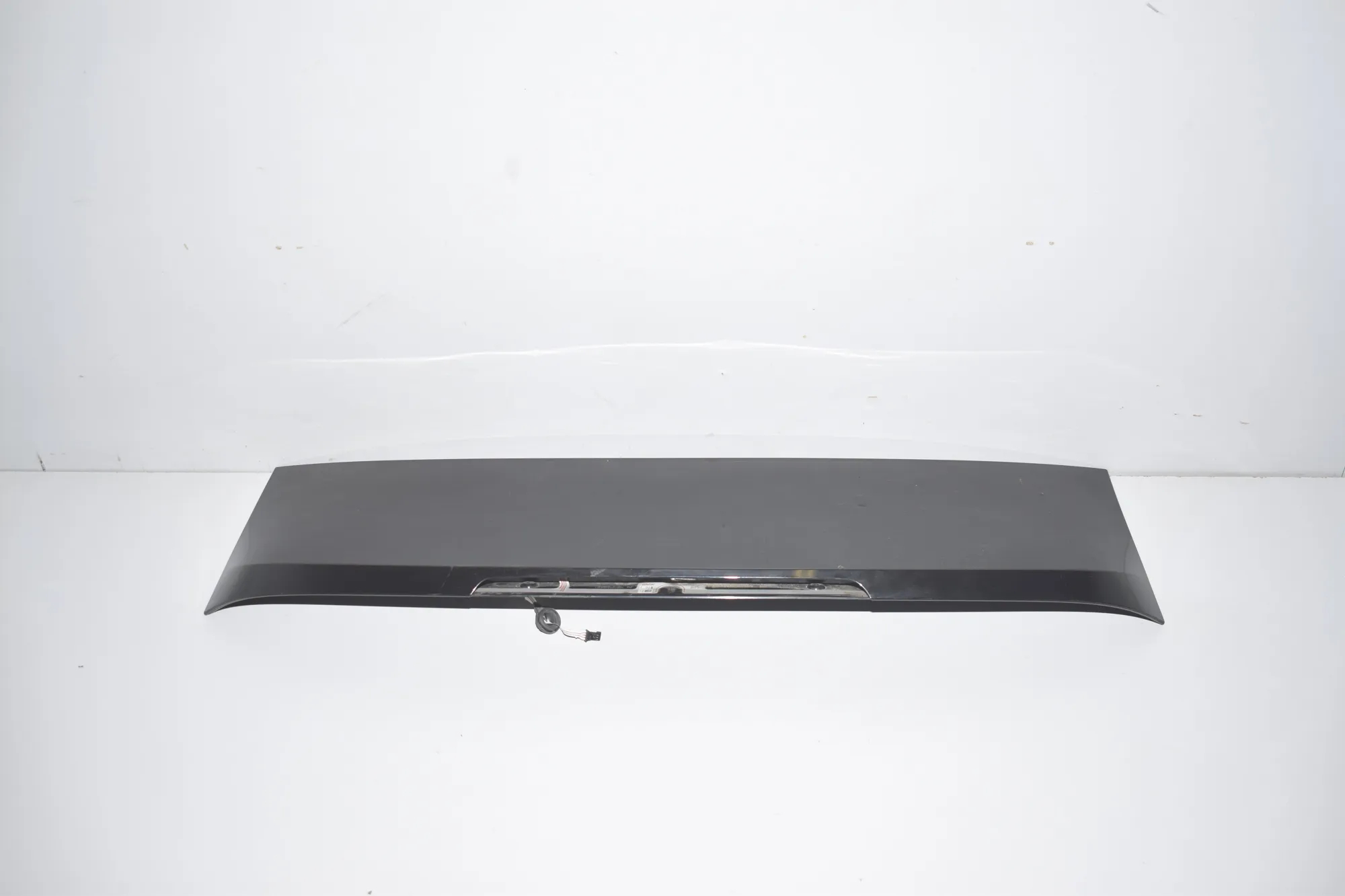 Tailgate Bootlid Spoiler – OEM 7305042 · BMW i3 (I01) Electric 2020