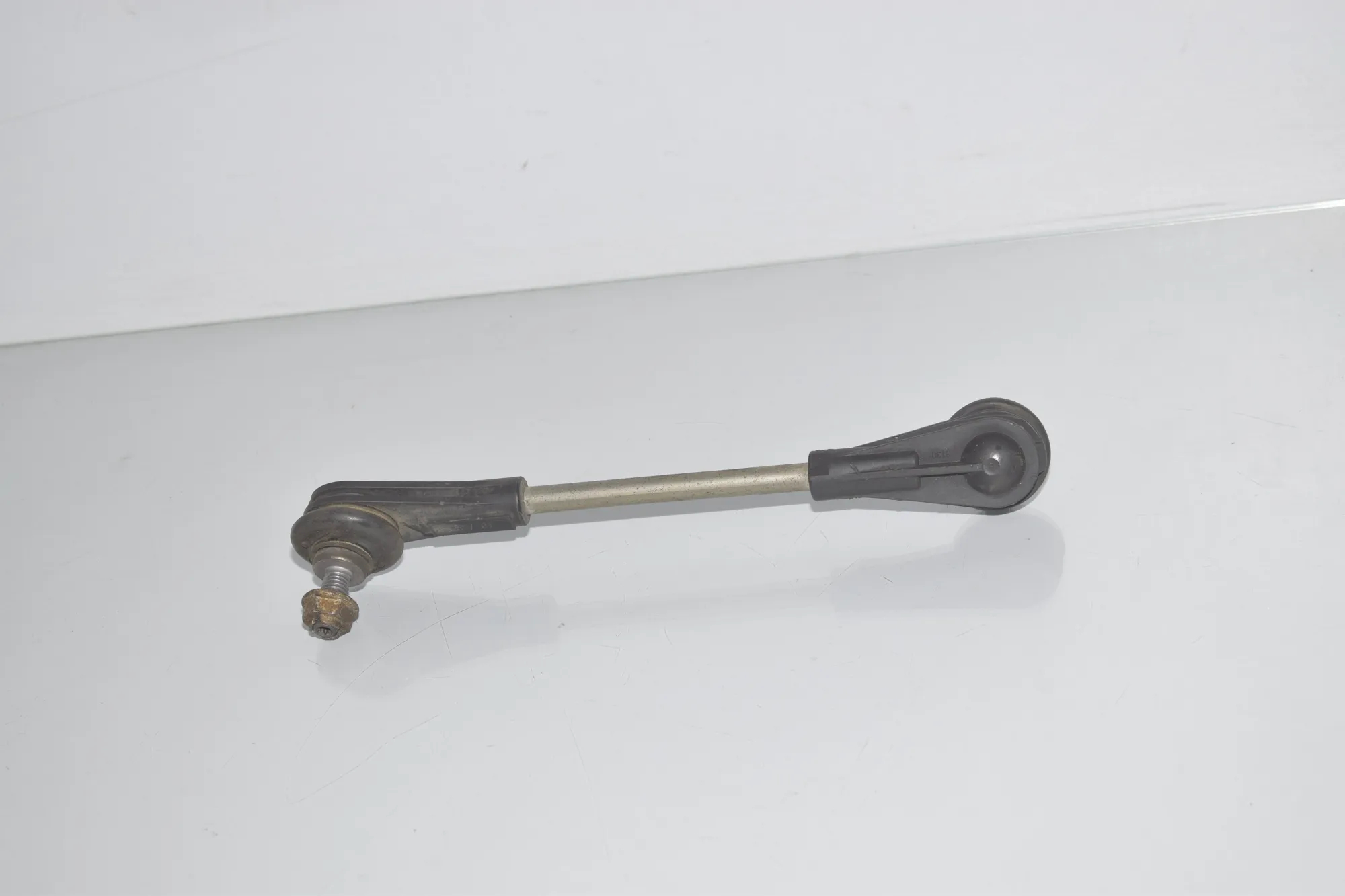 Front Left Stabilizer Link – OEM 6862857 · BMW i3 (I01) Electric 2020