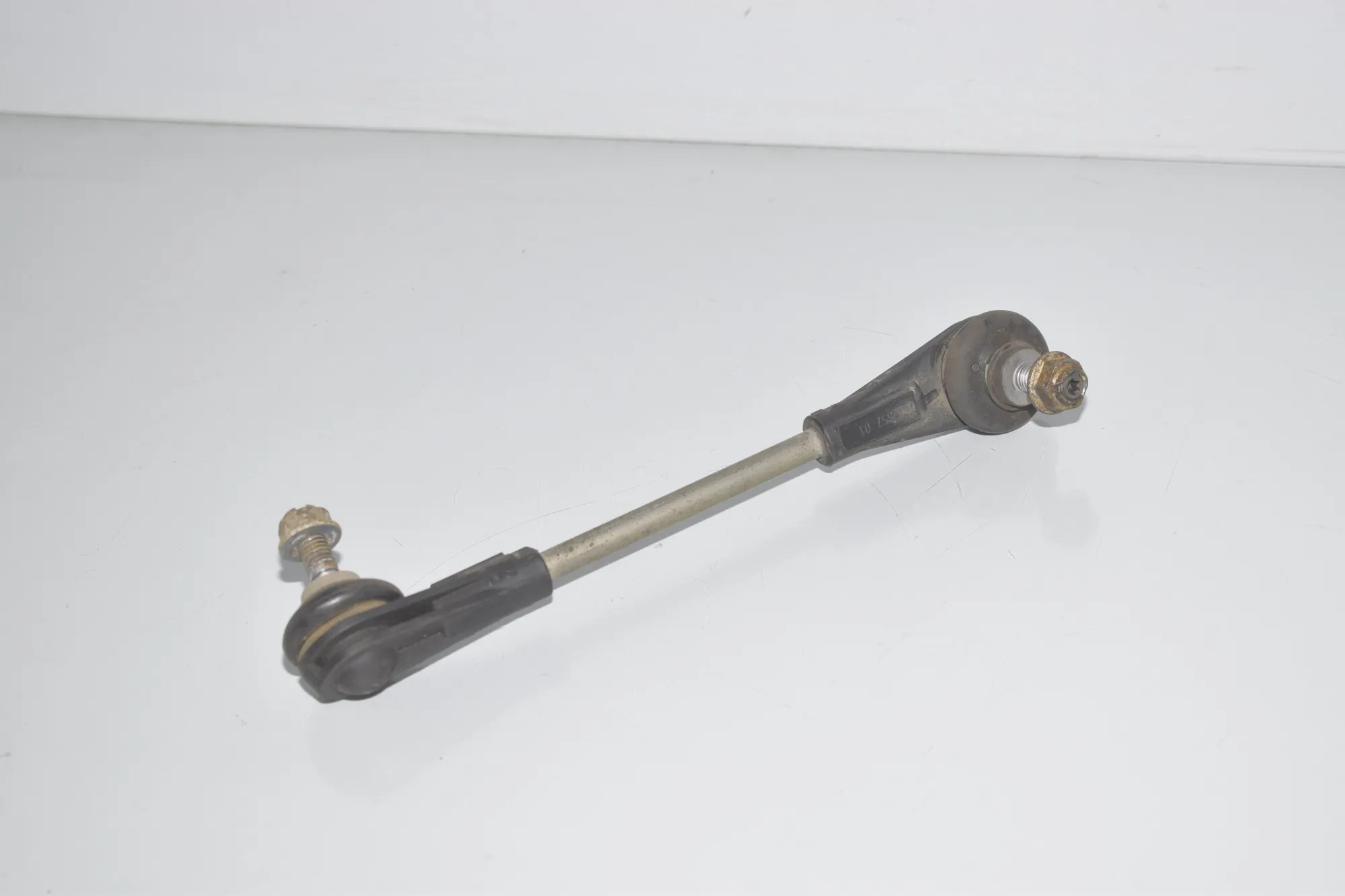 Front Left Stabilizer Link – OEM 6862857 · BMW i3 (I01) Electric 2020 – 2