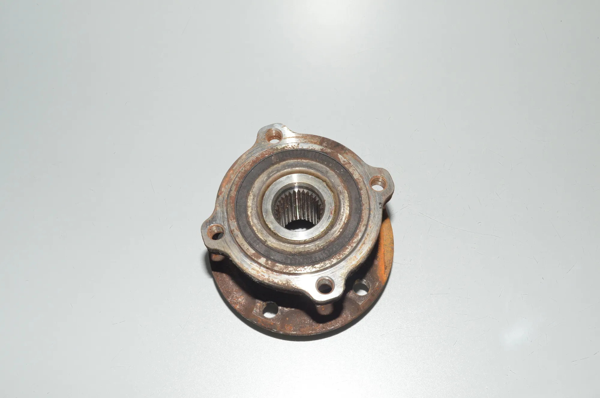 Rear Left Wheel Bearing – OEM 6867811 · BMW X6 (F16, F86) M 50 d 2016 – 3