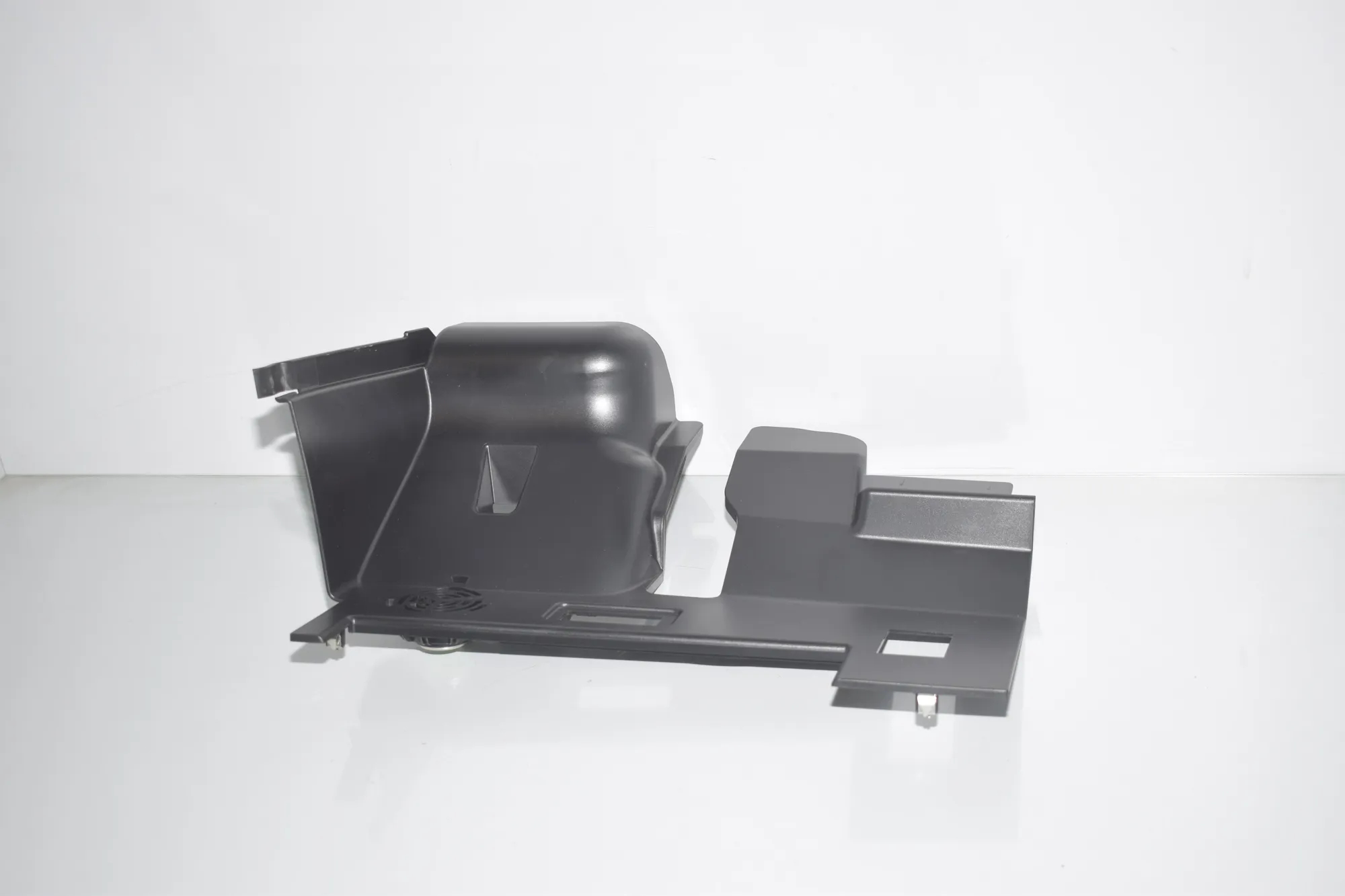 Dashboard Lower Trim – OEM 9283030 · BMW i3 (I01) Electric 2020