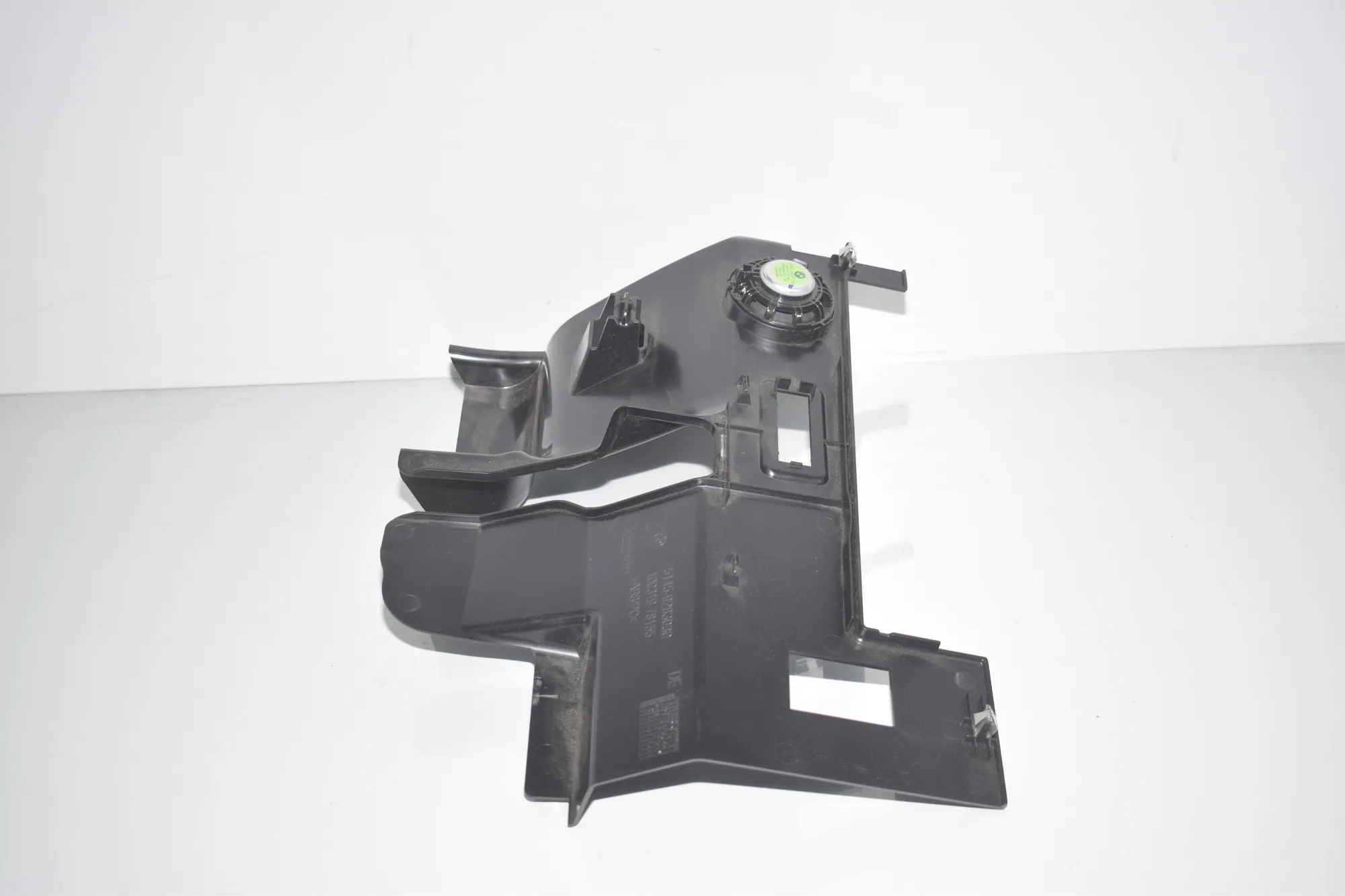 Dashboard Lower Trim – OEM 9283030 · BMW i3 (I01) Electric 2020 – 3