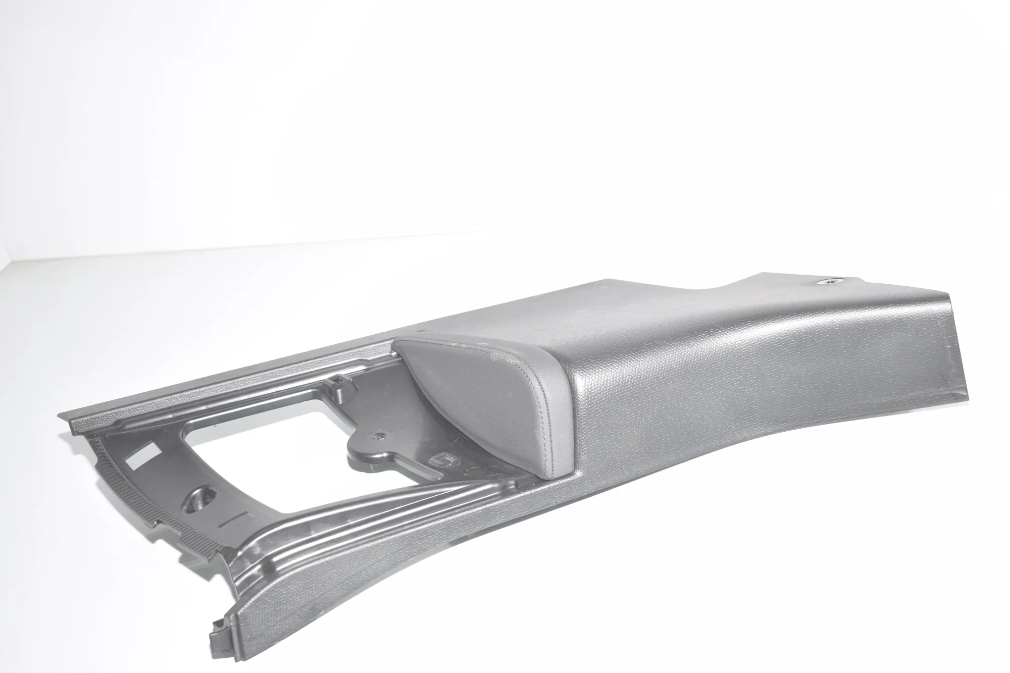 Right Side Pillar Trim – OEM 7272428 · BMW i3 (I01) Electric 2020 – 5