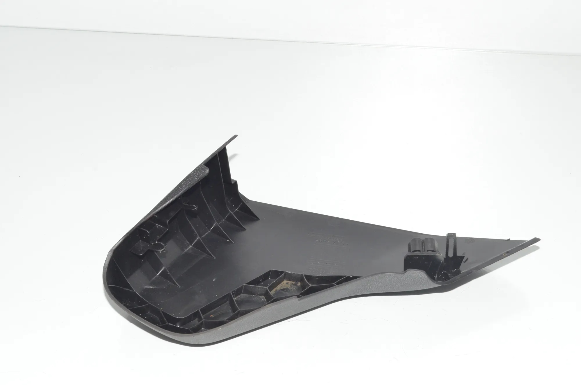 Seat Cover Trim – OEM 9109948 · BMW X7 (G07) (2019 - -) xDrive 30 d 2019 – 3