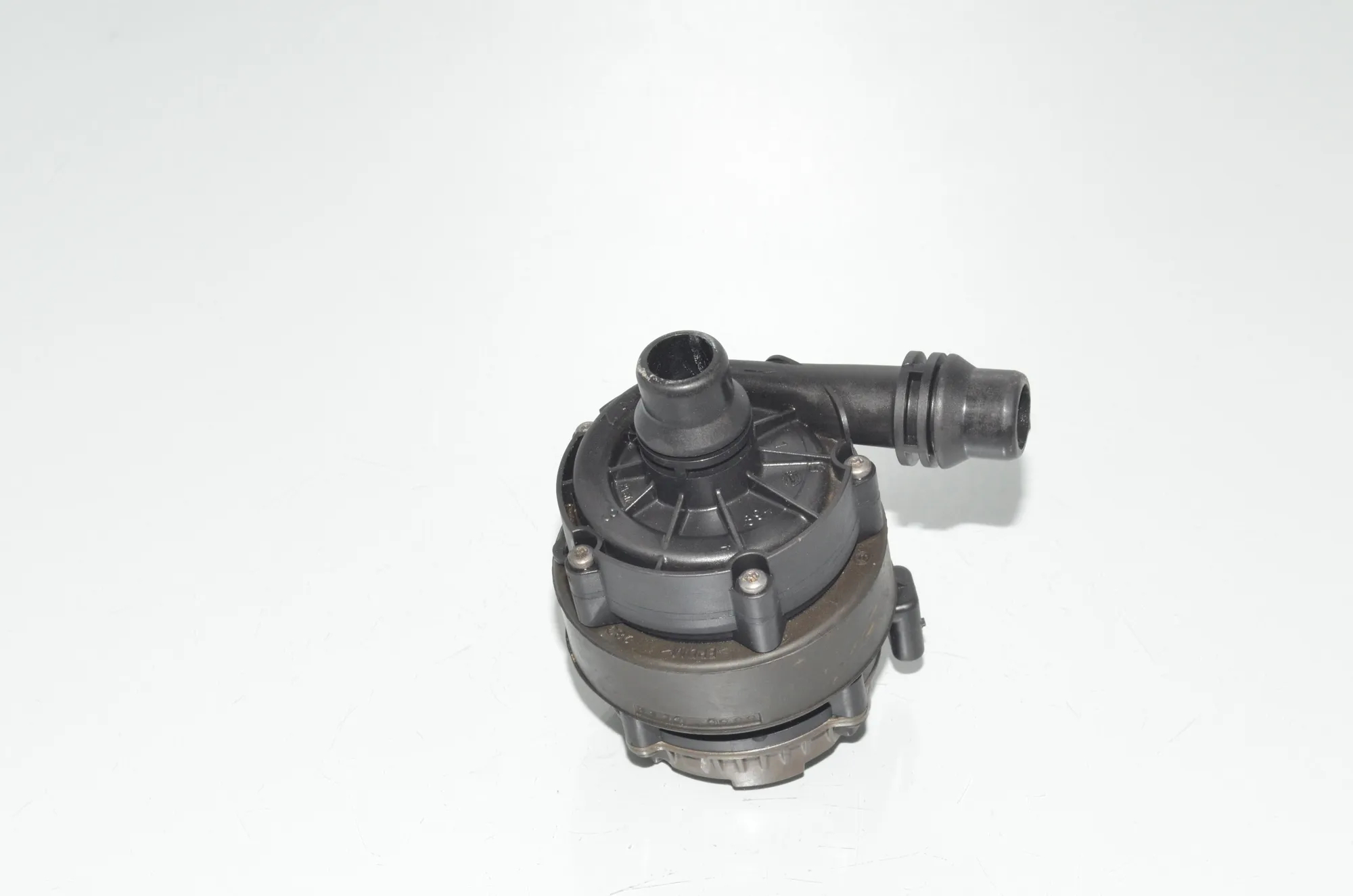 Auxiliary Water Pump – OEM 6834936 · BMW X7 (G07) (2019 - -) xDrive 30 d 2019 – 3