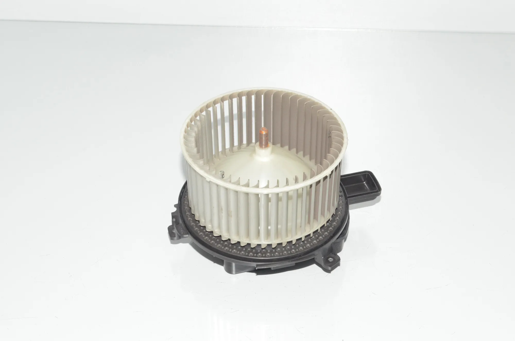 Heater Blower Fan – OEM GX022003 · BMW X7 (G07) BMW X7 (G07) xDrive 30 d 2019 – 2