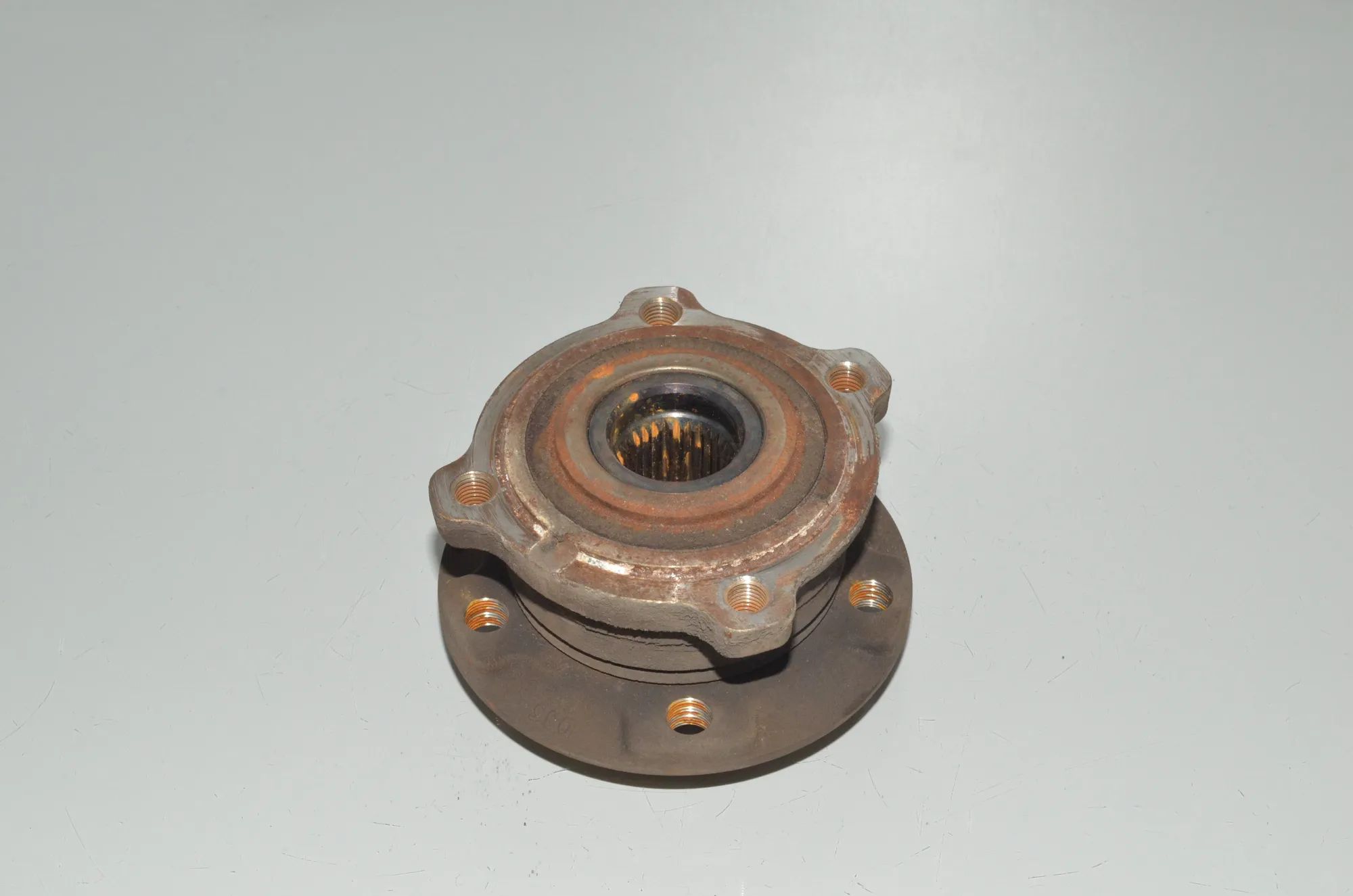 Front Left Wheel Bearing – OEM 6779735 · BMW X6 (F16, F86) M 50 d 2016 – 4