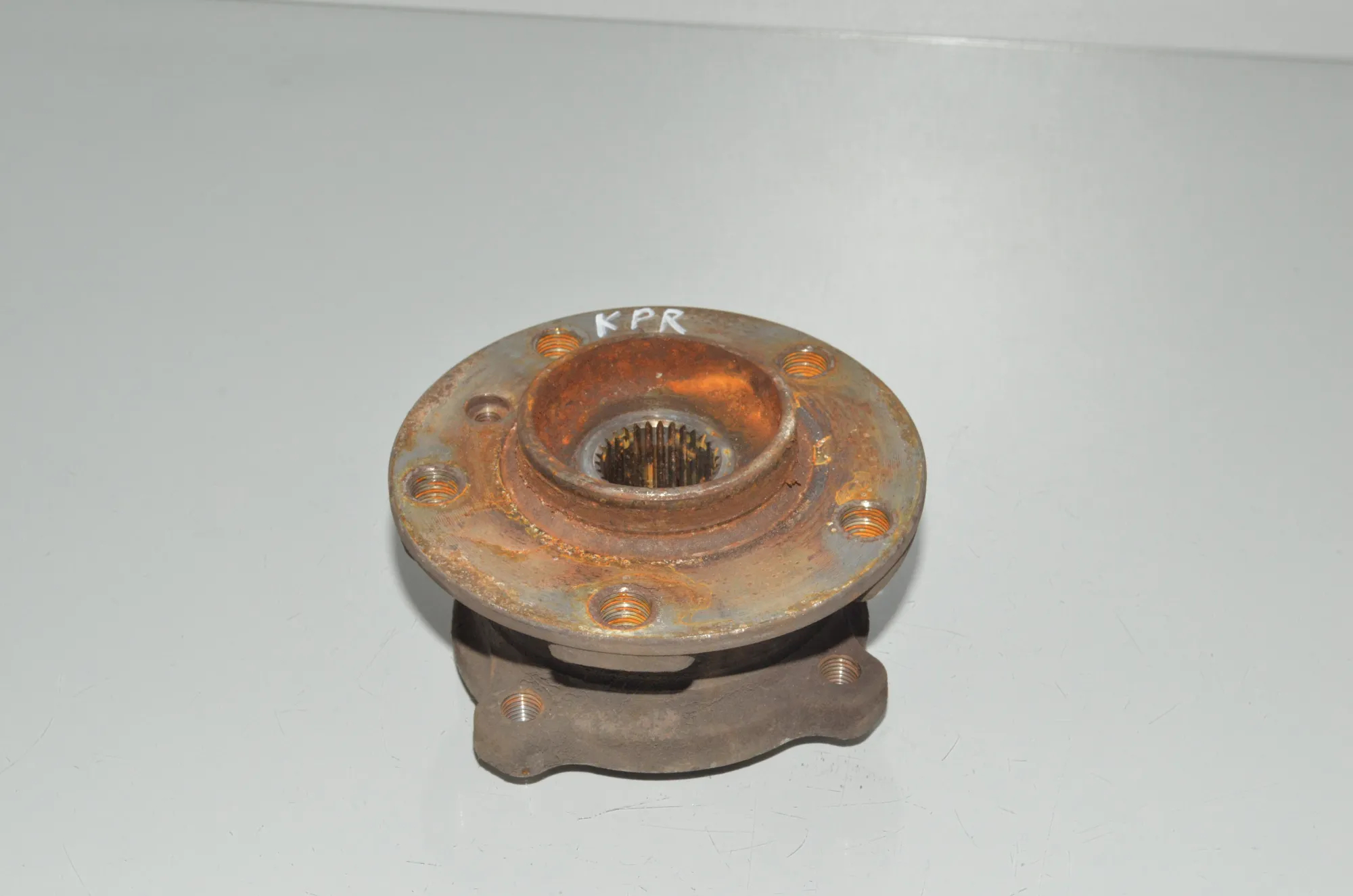 Front Left Wheel Bearing – OEM 6779735 · BMW X6 (F16, F86) M 50 d 2016