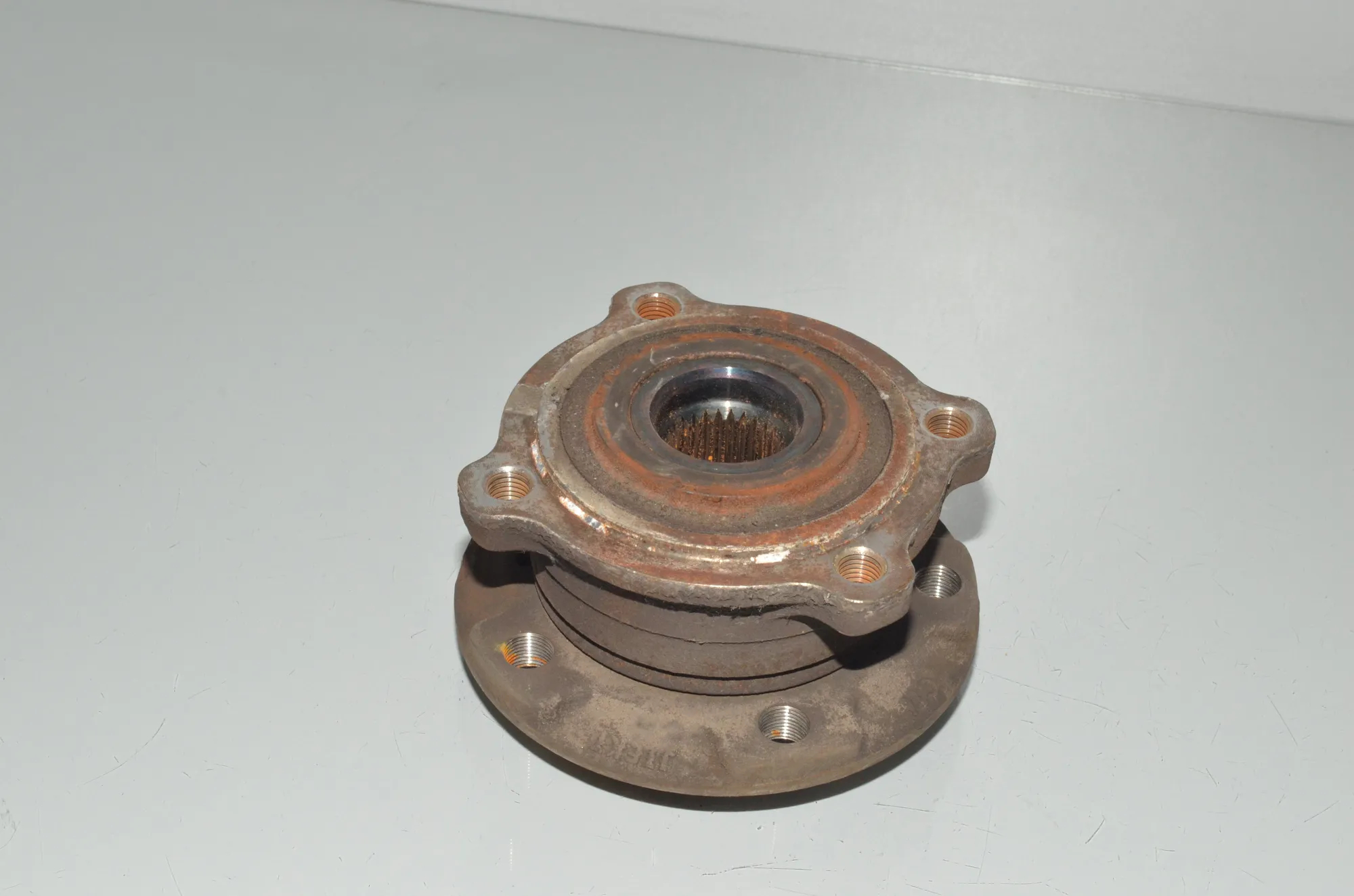 Front Right Wheel Bearing – OEM 6882263 · BMW X6 (F16, F86) M 50 d 2016 – 3