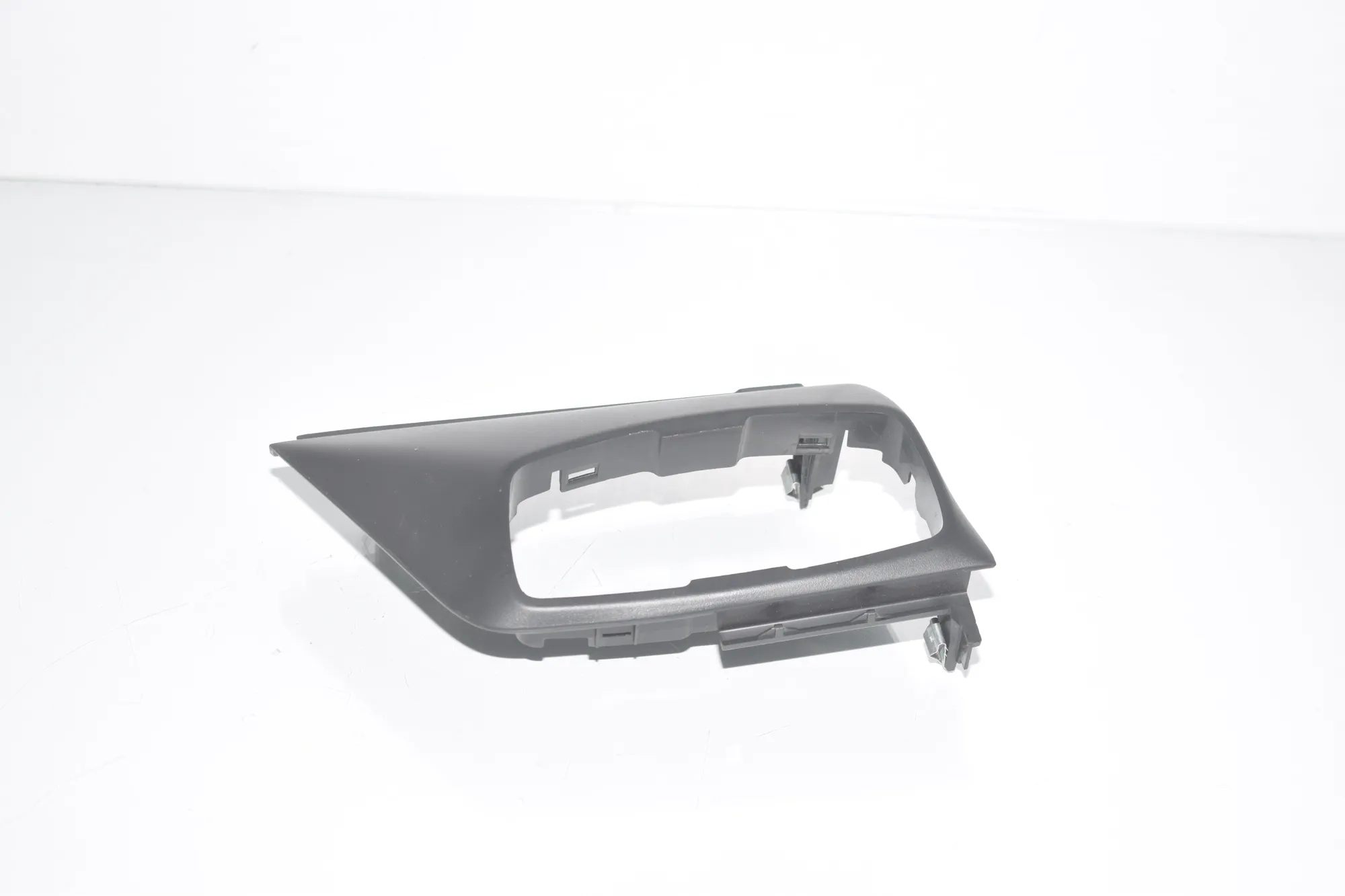 Headlight Switch Trim – OEM 9282942 · BMW i3 (I01) Electric 2020