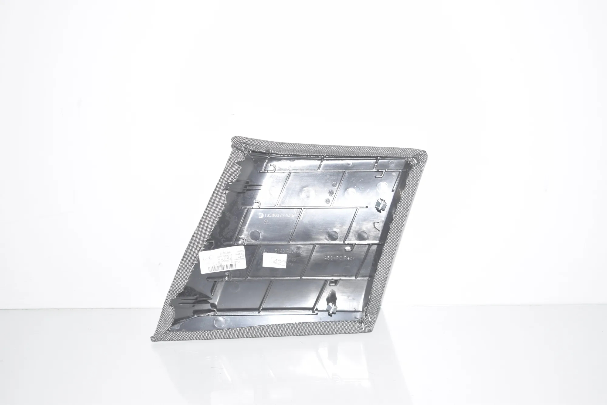 Other Interior Parts – OEM 7306608 · BMW i3 (I01) Electric 2020 – 4