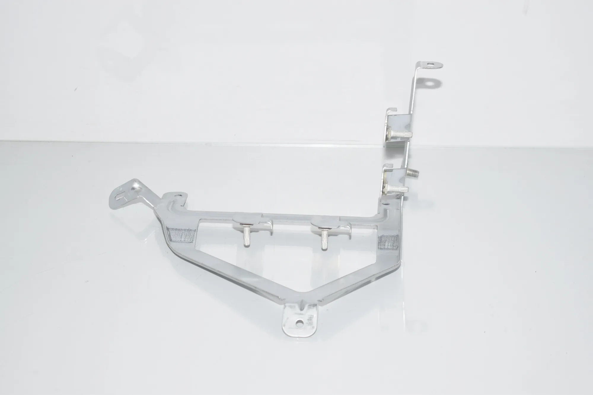 Bracket – OEM 9269844 · BMW i3 (I01) Electric 2020