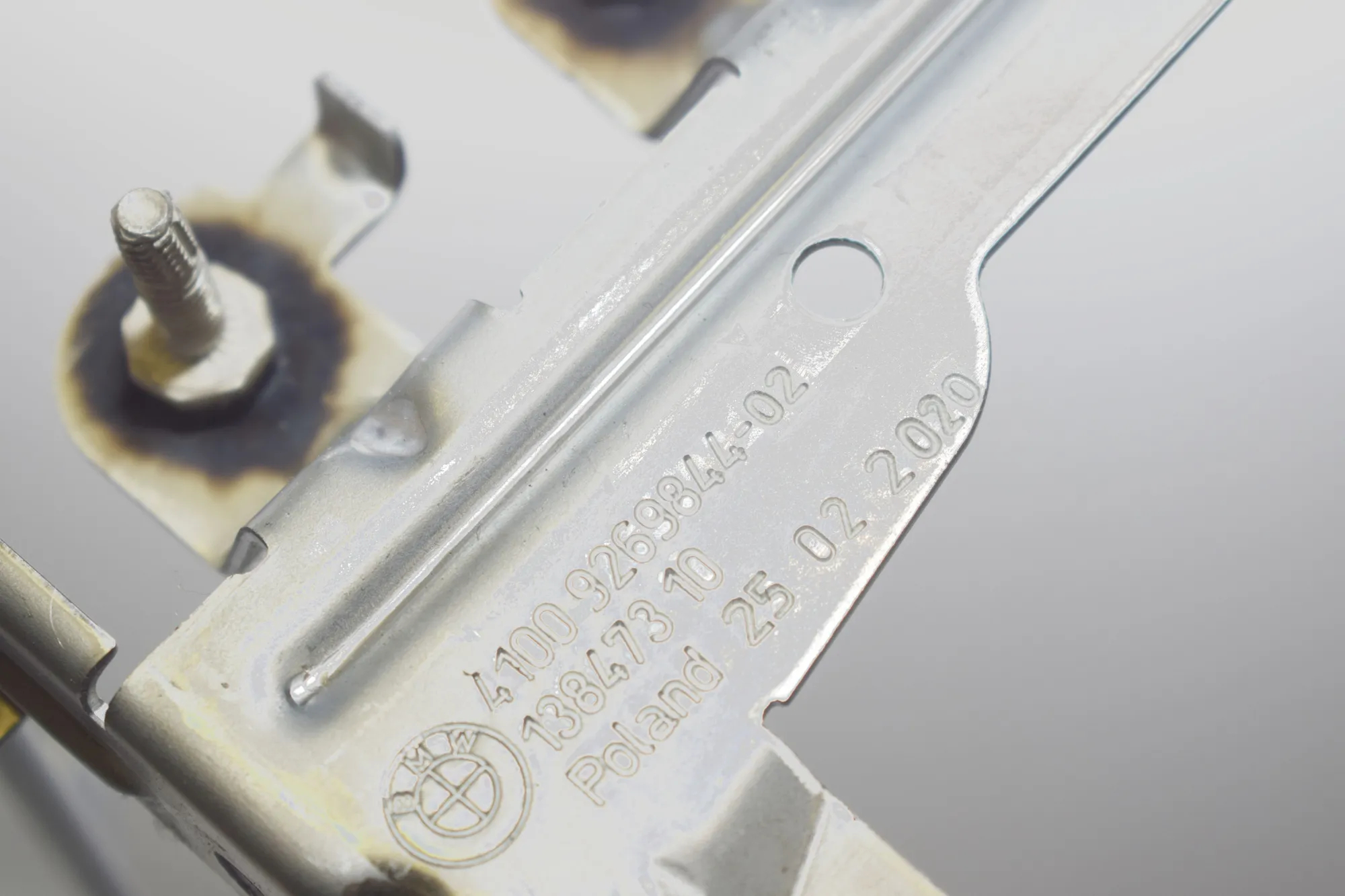 Bracket – OEM 9269844 · BMW i3 (I01) Electric 2020 – 4