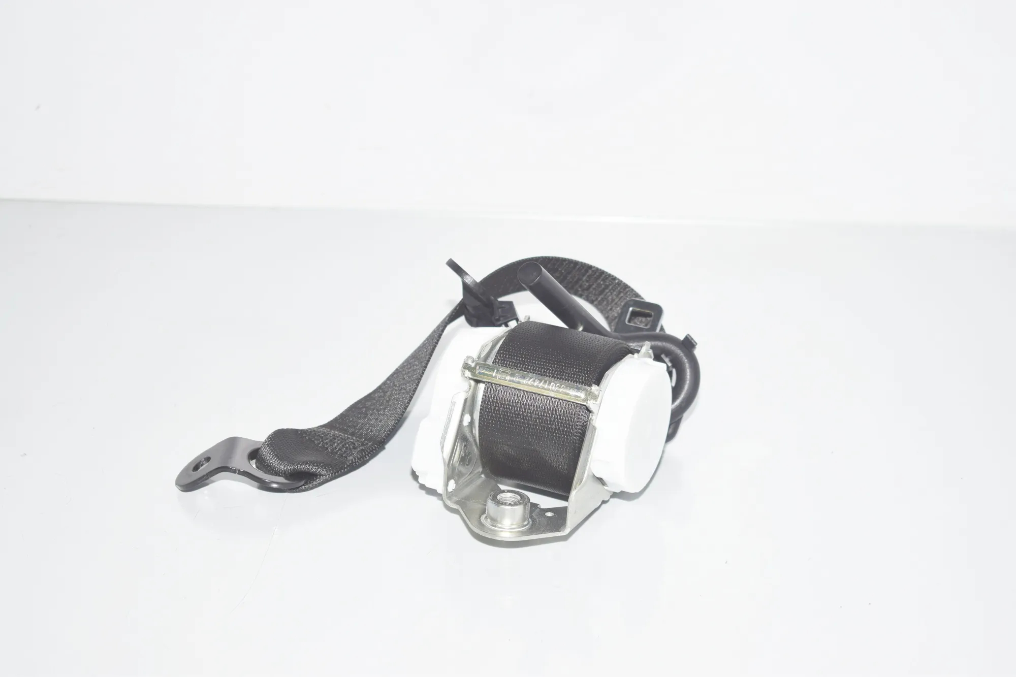 Rear Right Seatbelt – OEM 7305644 · BMW i3 (I01) Electric 2020 – 2
